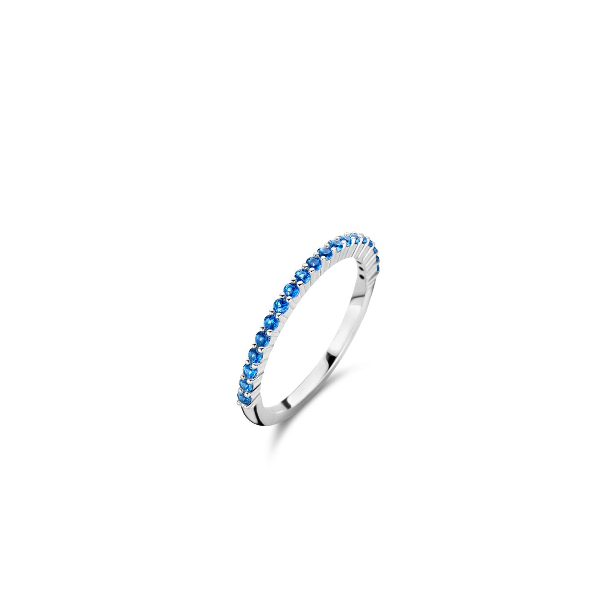 De TI SENTO - Milano Ring 12268DB is gemaakt van Zilver . De kleurstelling van deze ring is Blauw. Alle TI SENTO - Milano producten worden geleverd in een luxe geschenkverpakking.