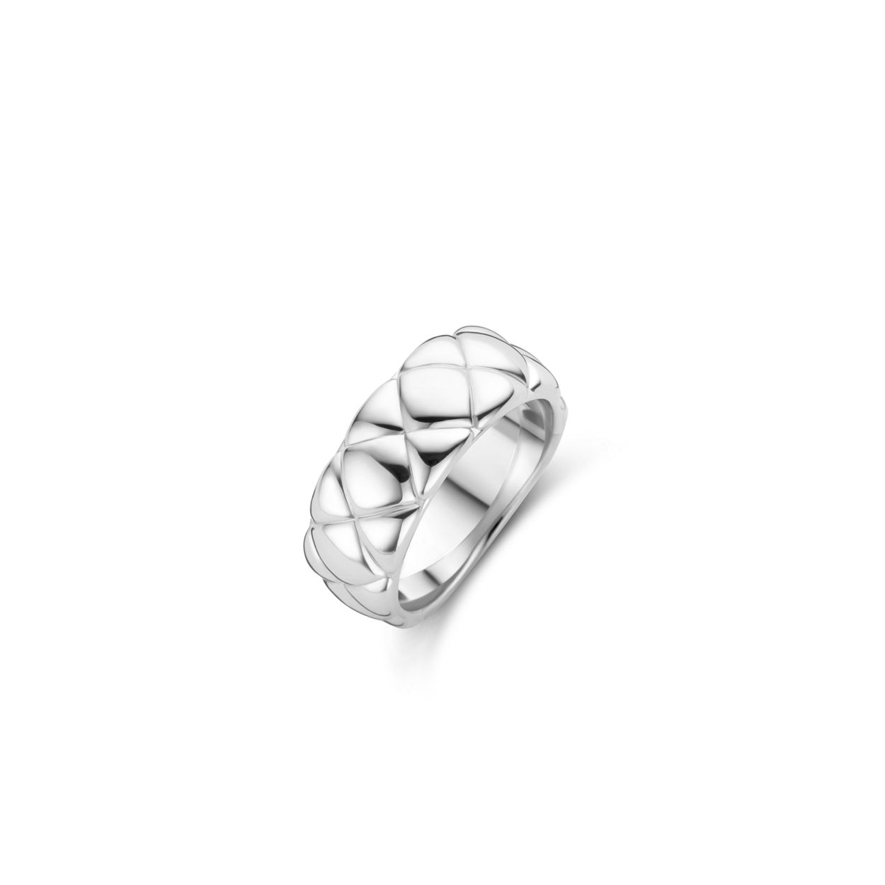 De TI SENTO - Milano Ring 12288SI is gemaakt van Zilver platina verguld. De kleurstelling van deze ring is Zilver. Alle TI SENTO - Milano producten worden geleverd in een luxe geschenkverpakking.
