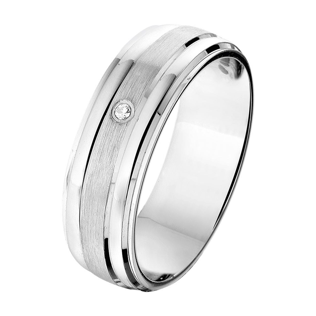 Gerhodineerd zilveren relatiering met diamant. De ring heeft een breedte van 6mm.