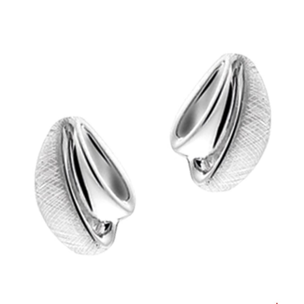 Uniekenummer serie: VR1327273
Doelgroep: dames
Breedte: 6.5mm
Hoogte: 9.5mm