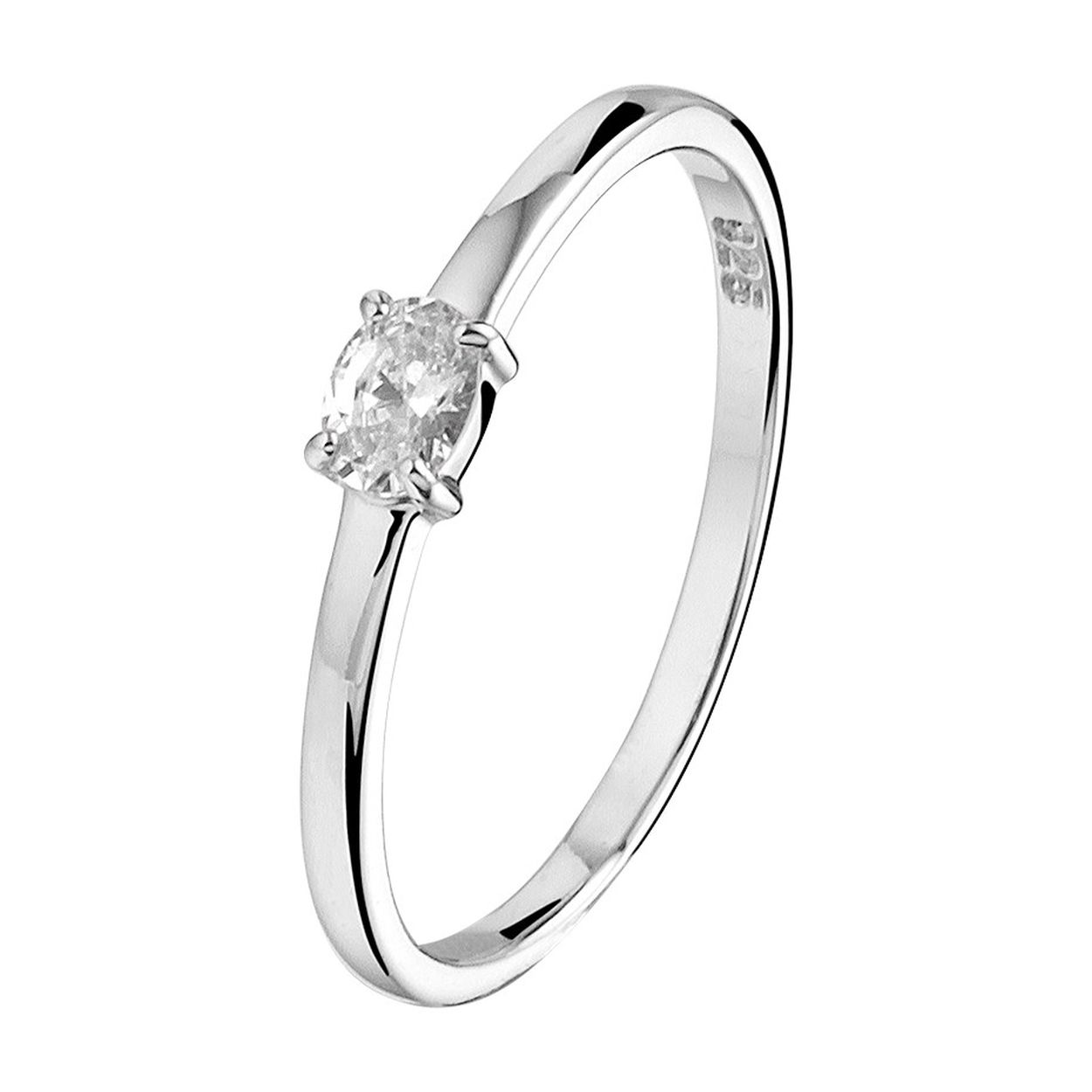 Gerhodineerd zilveren ring uitgevoerd met een schitterende ovale zirkonia. De ring heeft een breedte van 3.5mm. Info: Gerhodineerd zilver is door de rhodiumlaag beter bestand tegen verkleuren en krassen.