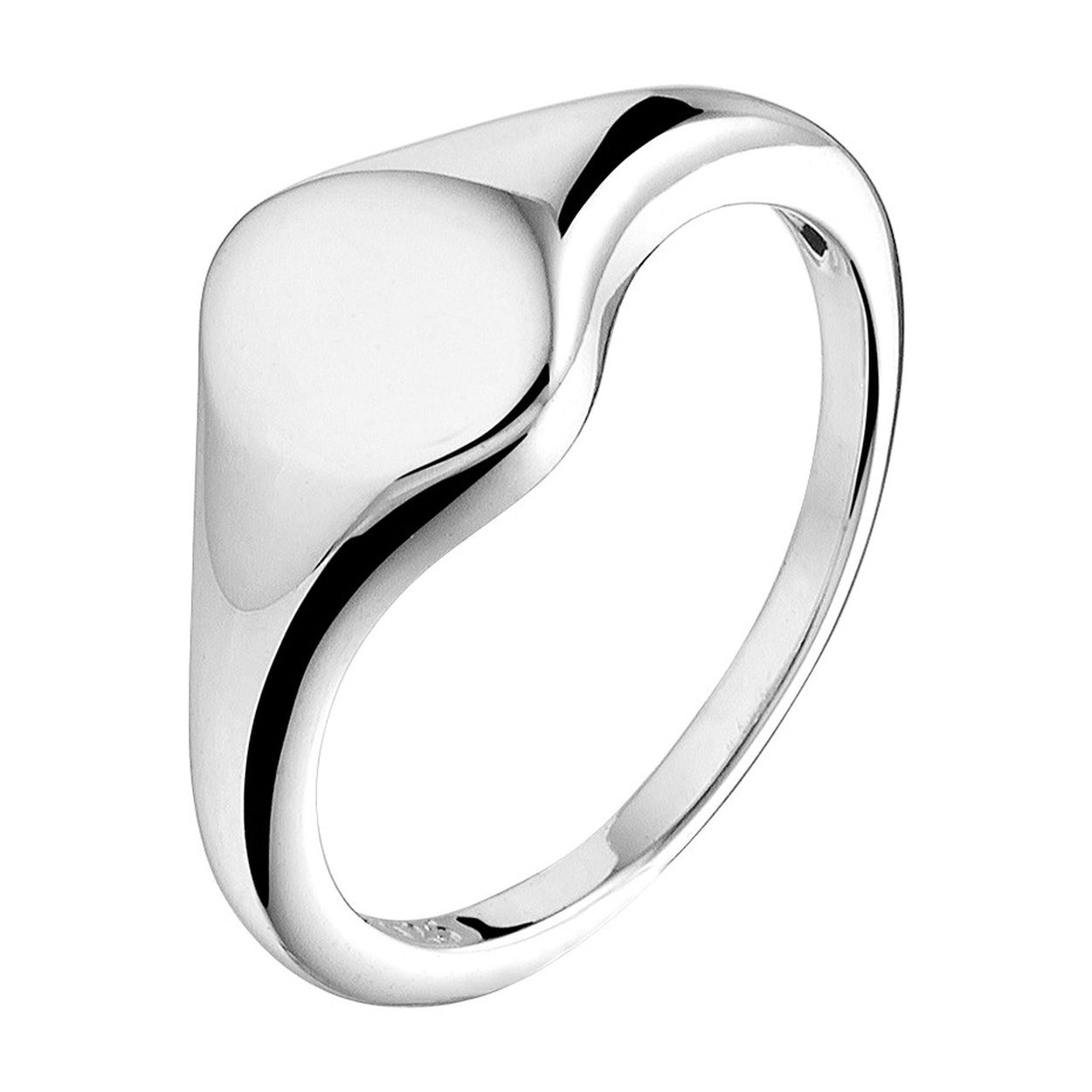 Gerhodineerd zilveren graveerring met een breedte van 8.5mm. De ring geeft je look direct een chique uitstraling. Info: Gerhodineerd zilver is door de rhodiumlaag beter bestand tegen verkleuren en krassen.