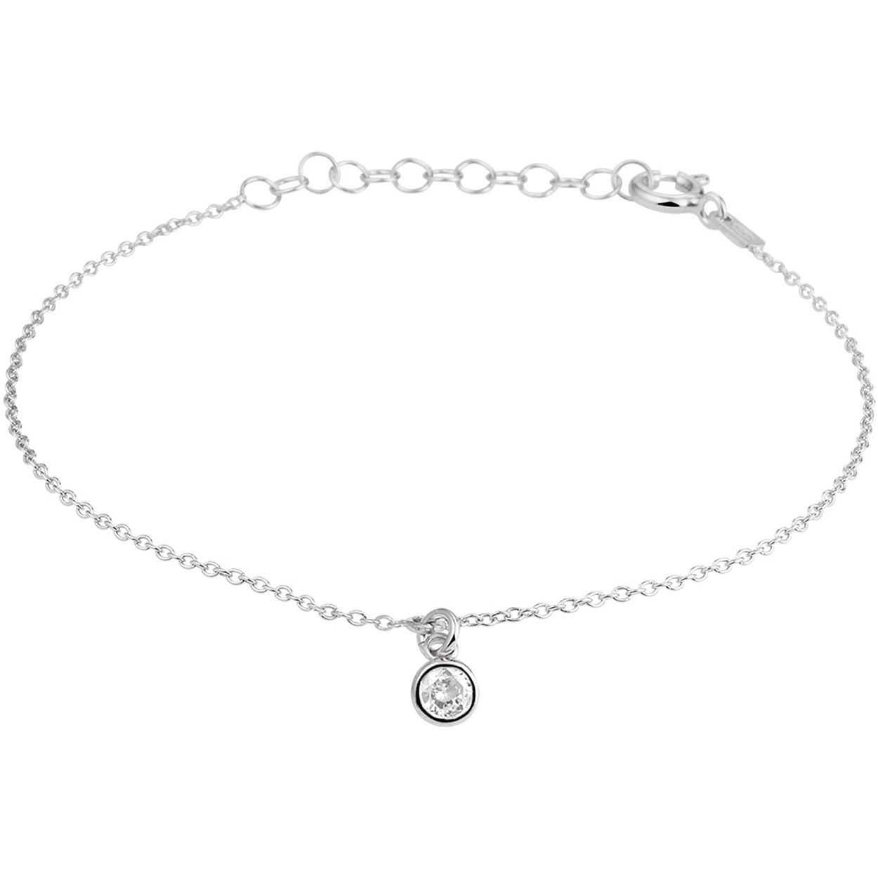 Gerhodineerd 925 zilveren armband uitgevoerd met een hangertje met daarin een heldere zirkonia. De armband heeft een draaglengte van 16cm met een extensie van 3cm. Het hangertje heeft een afmeting van 6.5x4.5mm.