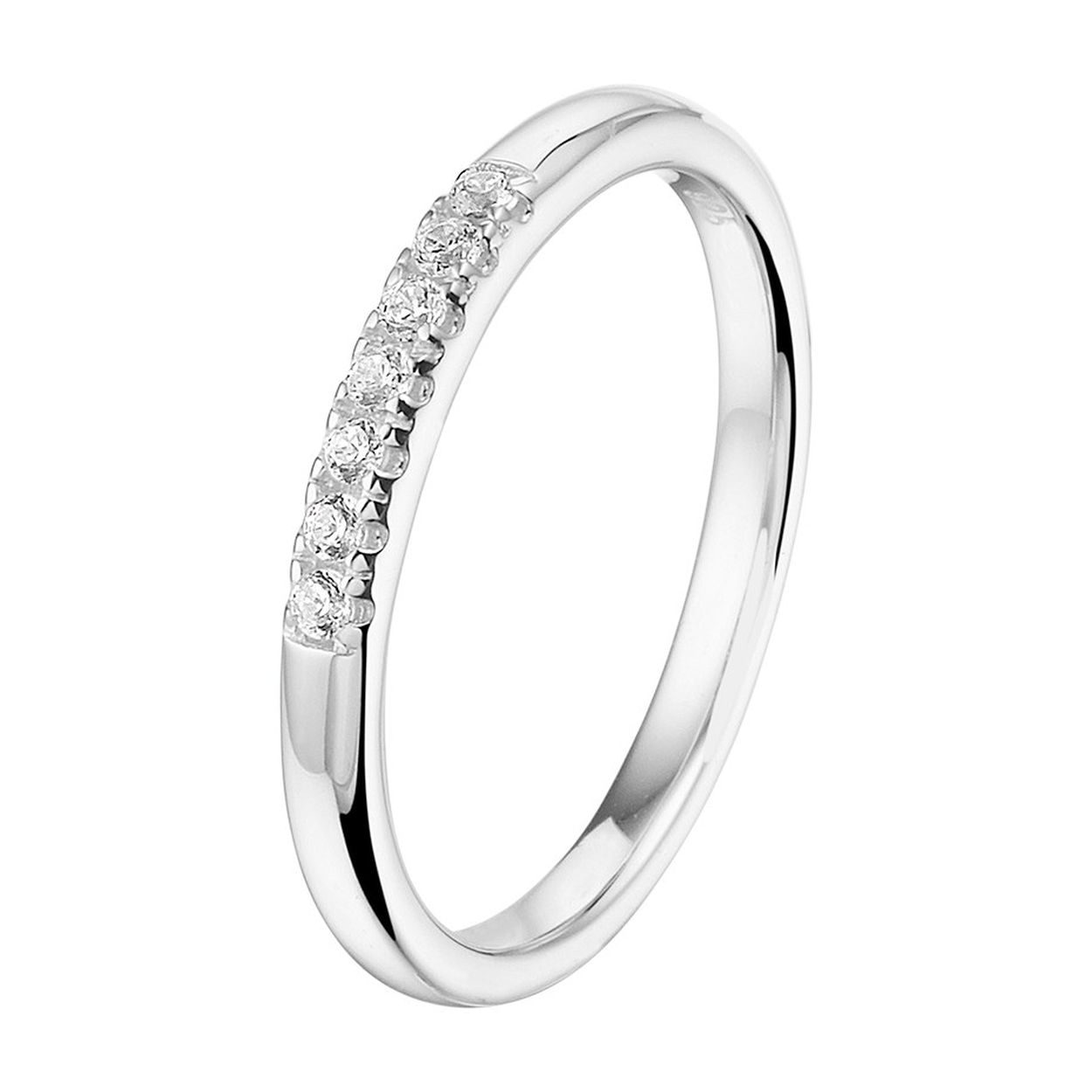 Gerhodineerd 925 zilveren ring uitgevoerd met een schitterende zirkonia rij. De ring heeft een breedte van 2mm.