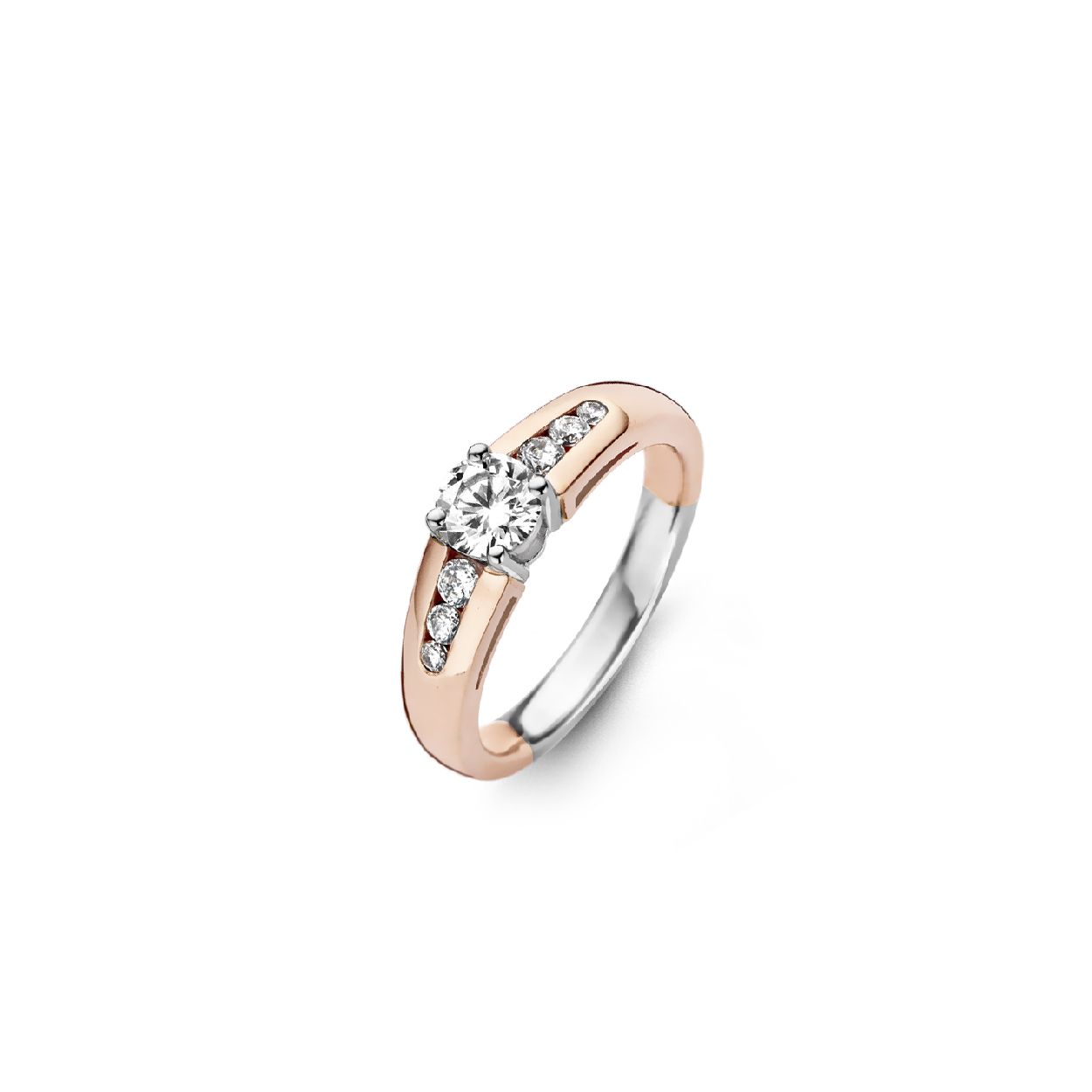 Dit is een ring van het merk Moments.