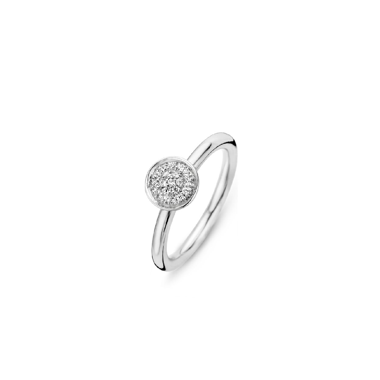 Dit is een ring van het merk Moments.