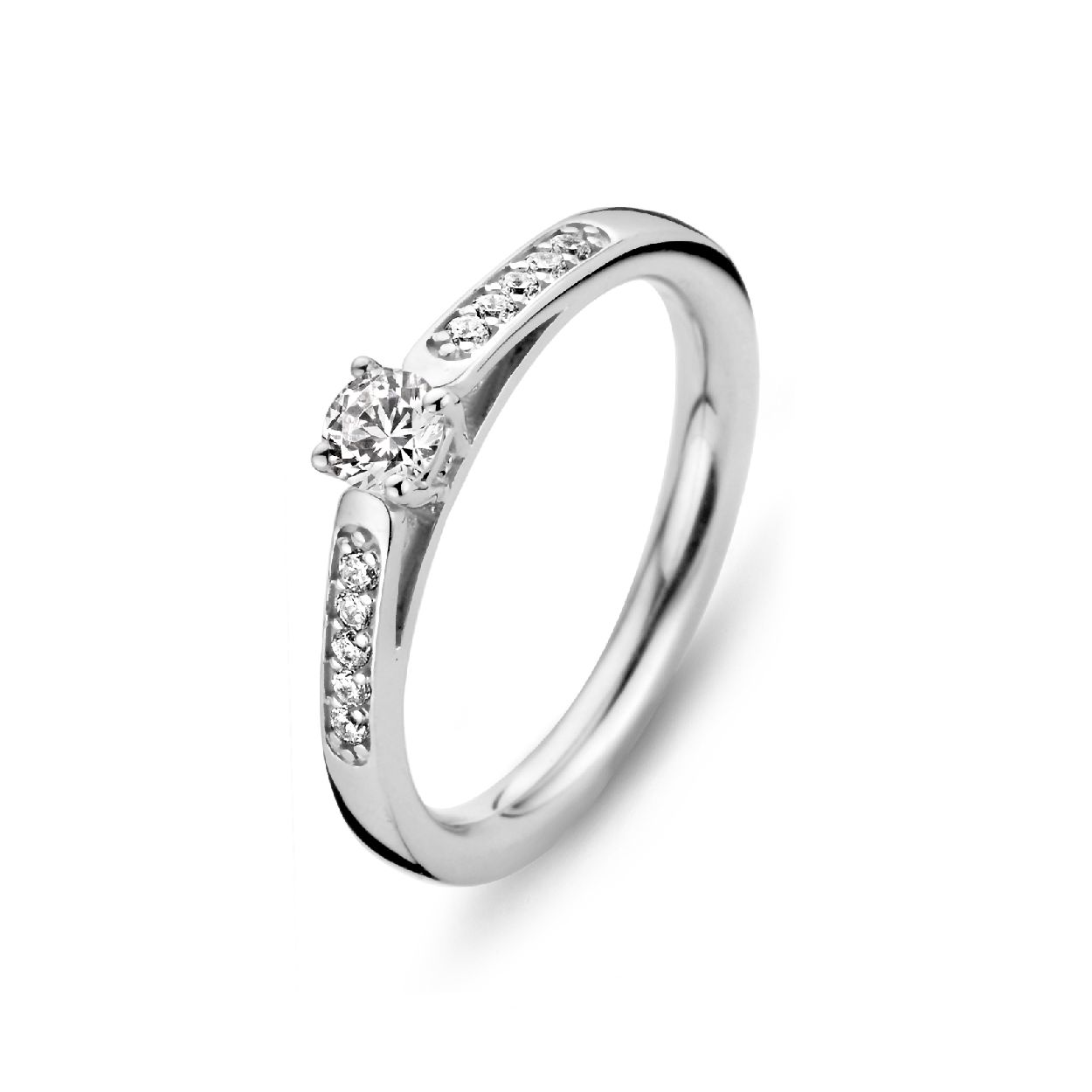 Zilveren ring van het merk Moments gecombineerd met zirkonia