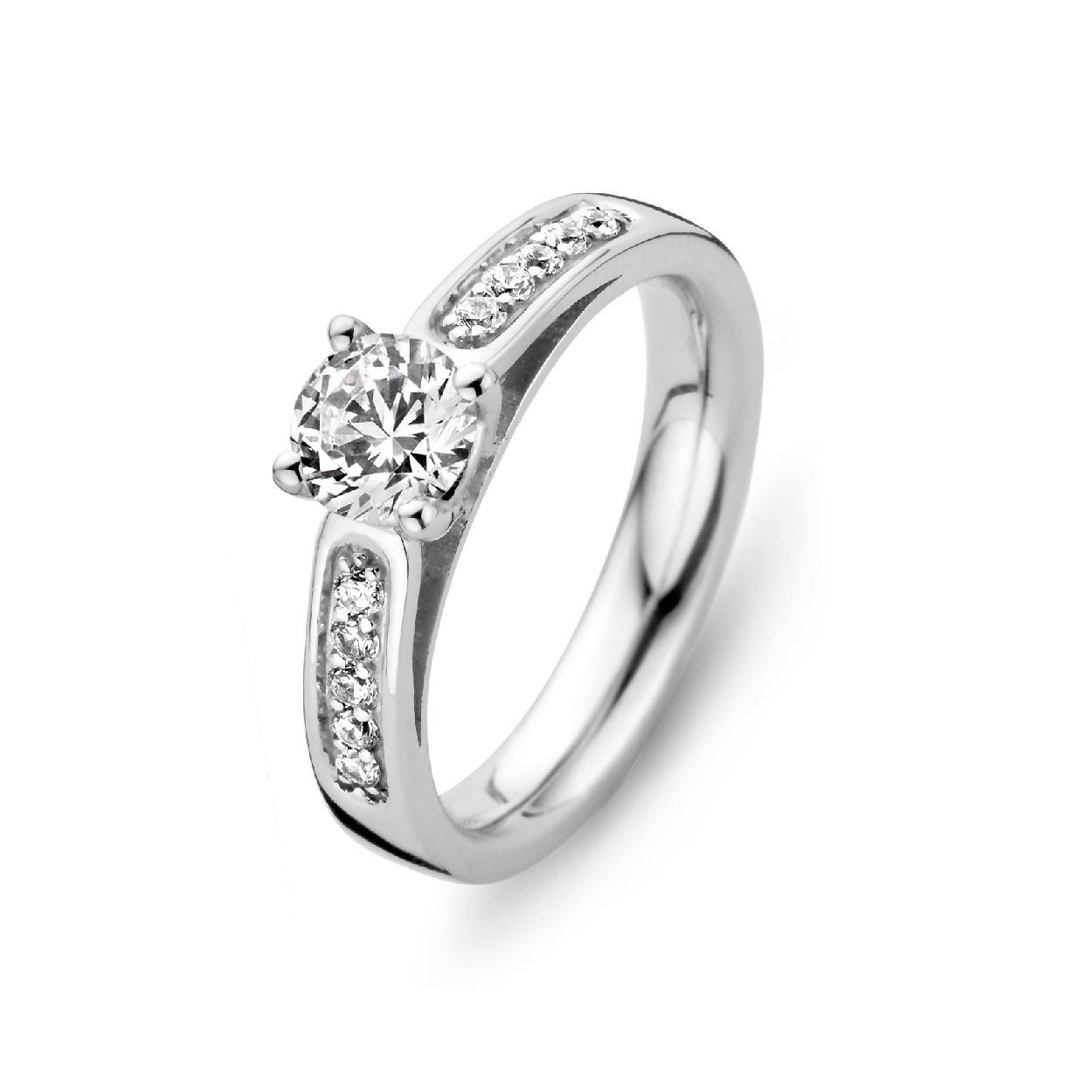 Dit is een ring van het merk Moments.