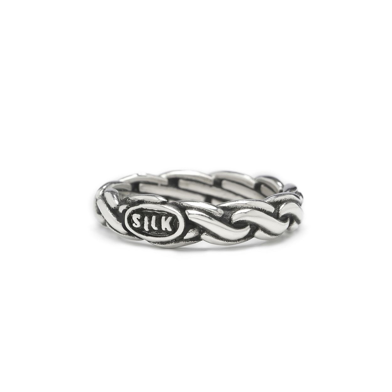Spring Summer 2019 lanceert SILK vier nieuwe sterling zilveren ringen. Een ervan behoort tot de Breeze collectie, en vorm een mooie combinatie met de Breeze 147 of 148 armband.