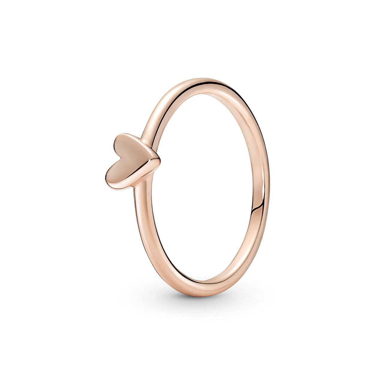 Deze ring is van het merk Pandora. Het is een damessieraad gemaakt van goud. De ring is rosegoud van kleur.
De verdere specificaties van dering zijn als volgt:
