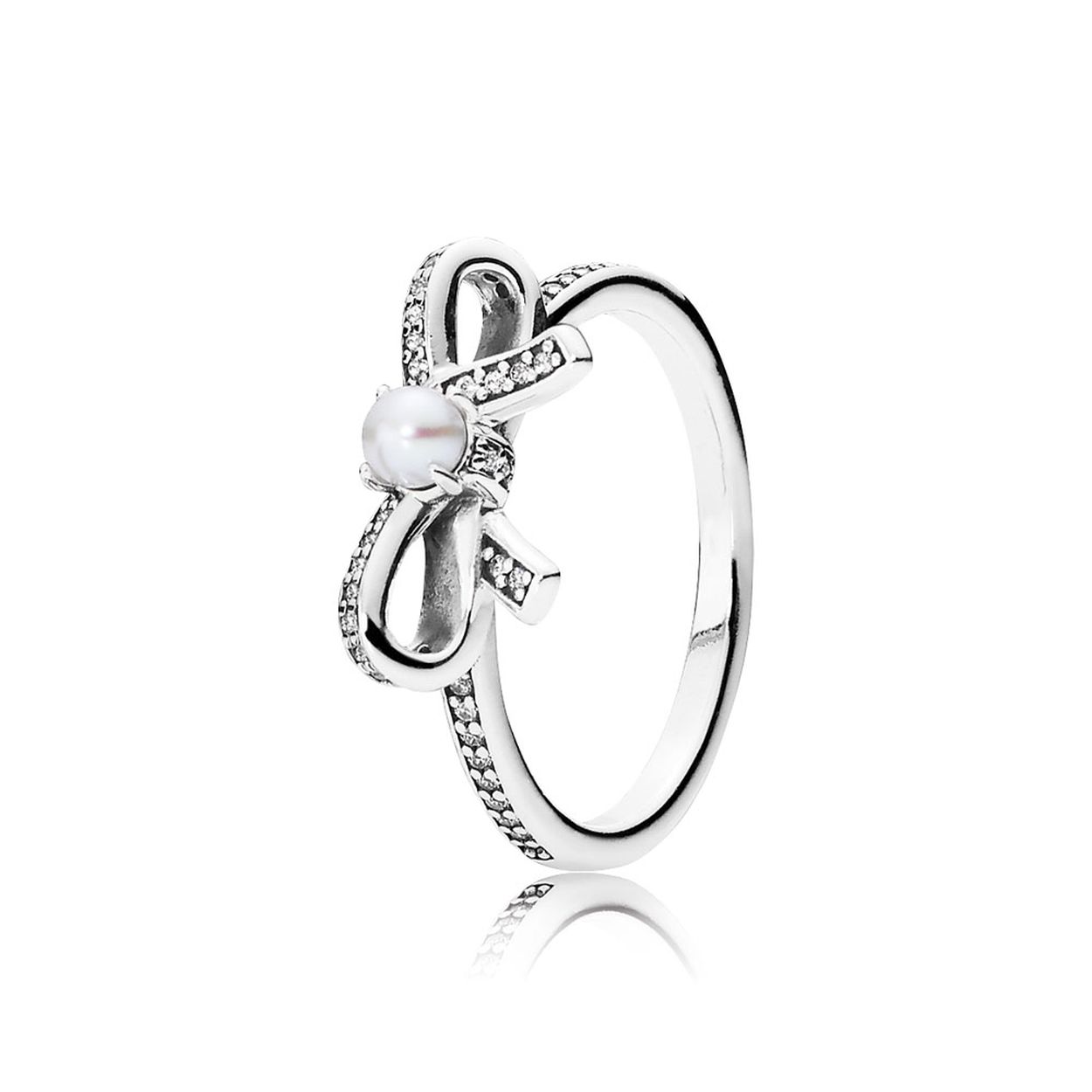 Bow Zilver Ring met zoetwater gekweekte parel en heldere kubieke zirkonia