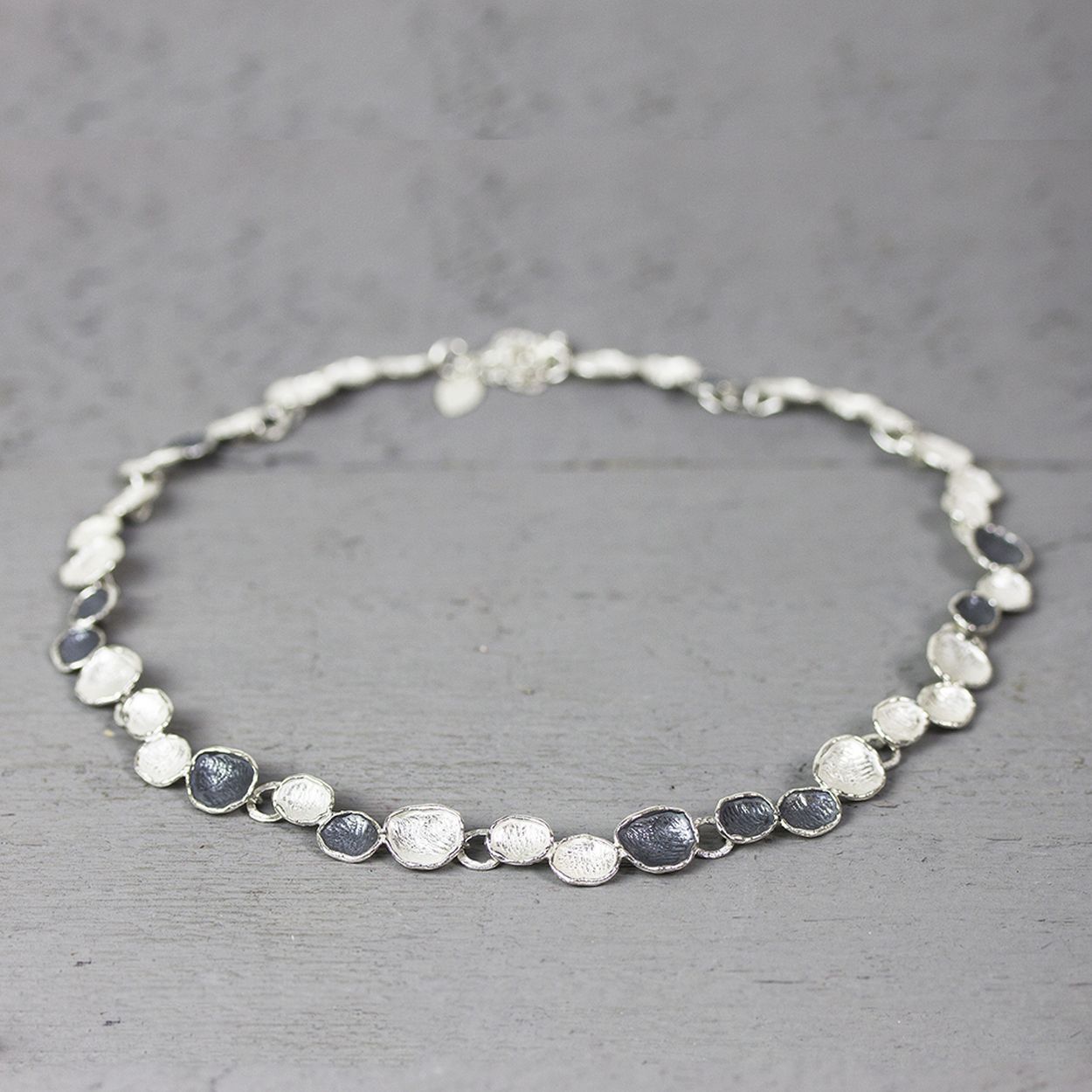 Collier bubbeltjes zilver oxy / wit