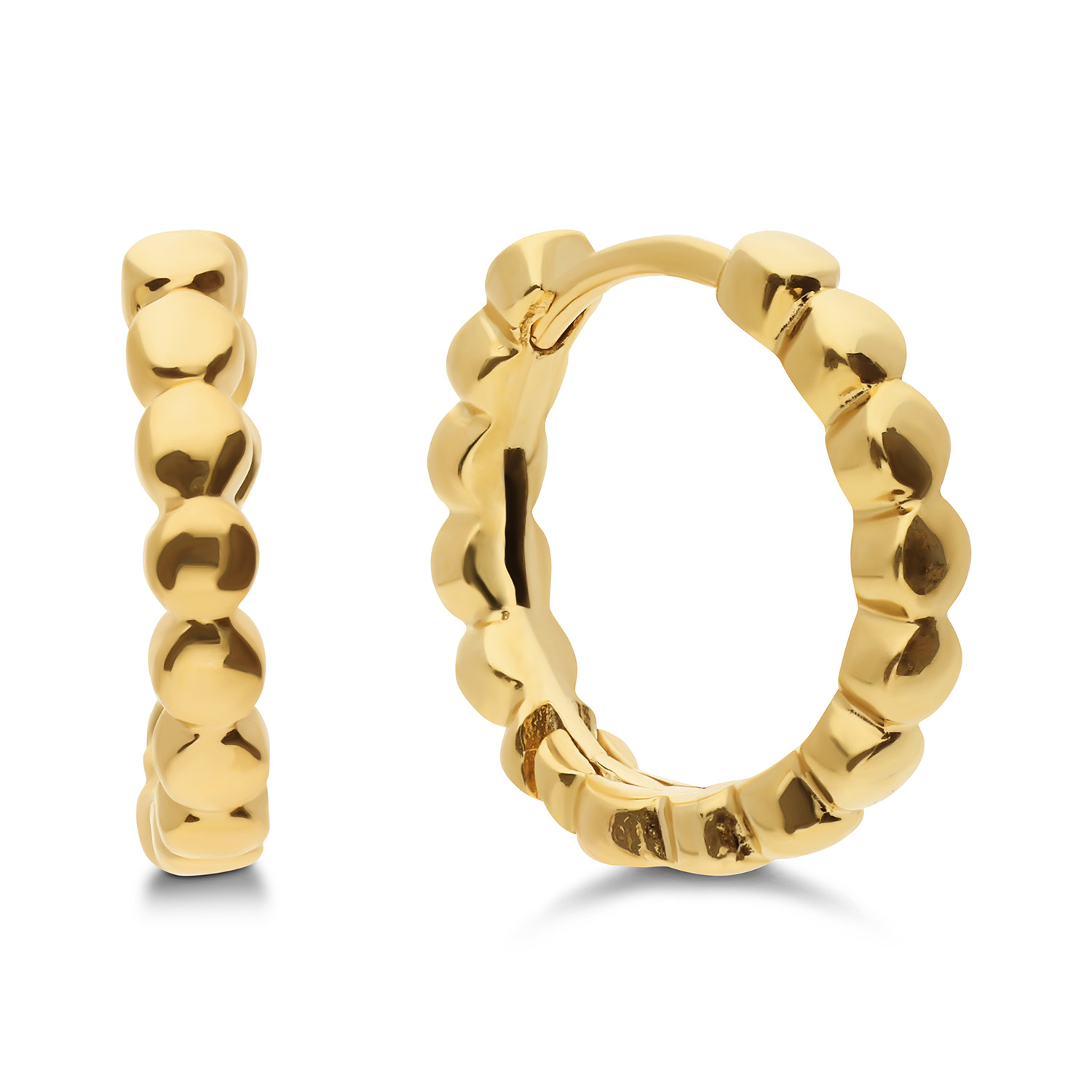 Deze prachtige oorringen van Glow maken je outfit helemaal af! De oorstekers zijn gemaakt van 14 karaat goud en hebben een diameter van 15,5mm. Mooi in combinatie met andere sieraden van Glow voor een complete look.


GLOW
Benadruk jouw stijl met de verfijnde sieraden van GLOW en laat je inspireren door de uitgebreide collectie 14 karaats gouden sieraden van de hoogste Europese kwaliteit. Ontworpen om elke dag te dragen. Naast tijdloze ontwerpen bestaat de collectie ook uit hippe sieraden; zoals minimalistische gouden collieren en grafische oorknopjes. Wil je een beetje extra stralen? Kies dan voor flonkerende zirkonia of ga voor luxe met onze geraffineerde diamanten sieraden.
  
  Specificaties
  - 207.1221.00
  - Oorringen
  - 14 karaat geelgoud
  - Diameter: 15,5mm