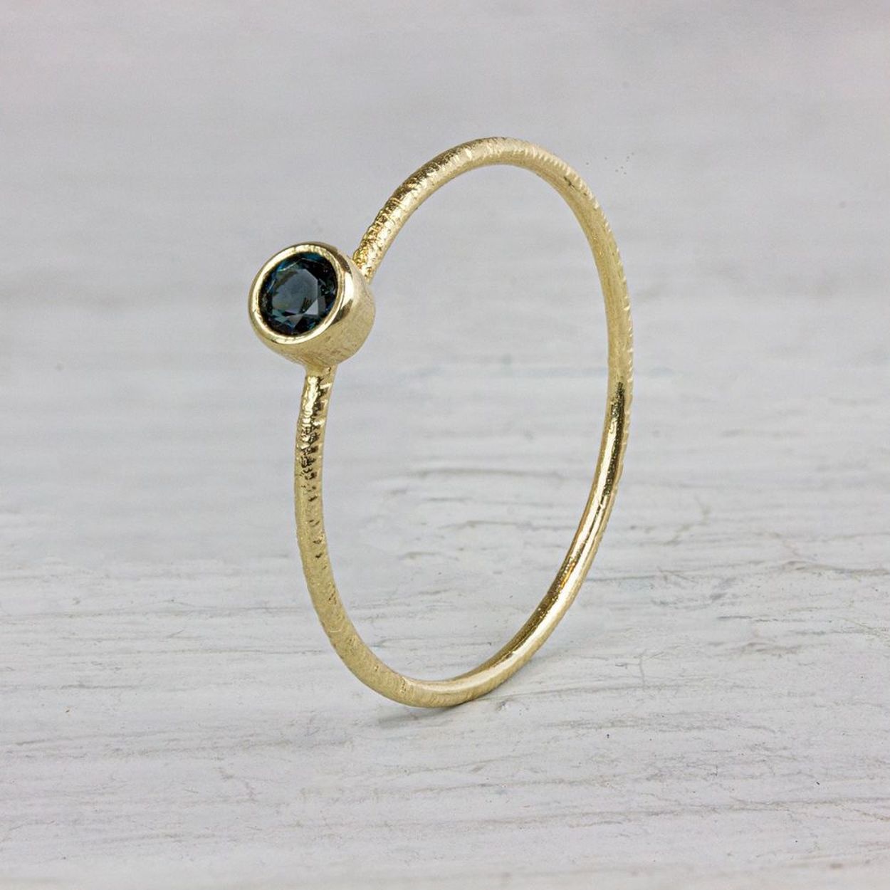 Gouden ring Blauwe Topaas London