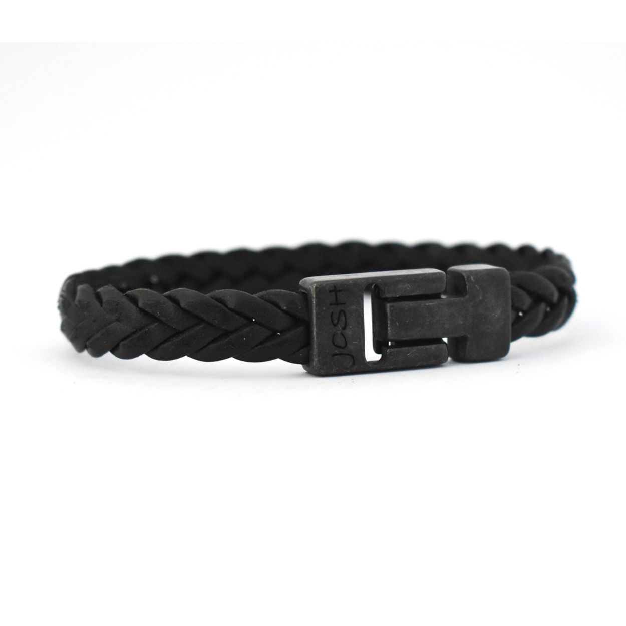 Dit is een prachtige Josh herenarmband gemaakt van metaal en leer. De kleuren van deze armband zijn vintage zwart en zwart. De maat van dit sieraad is L (225mm).