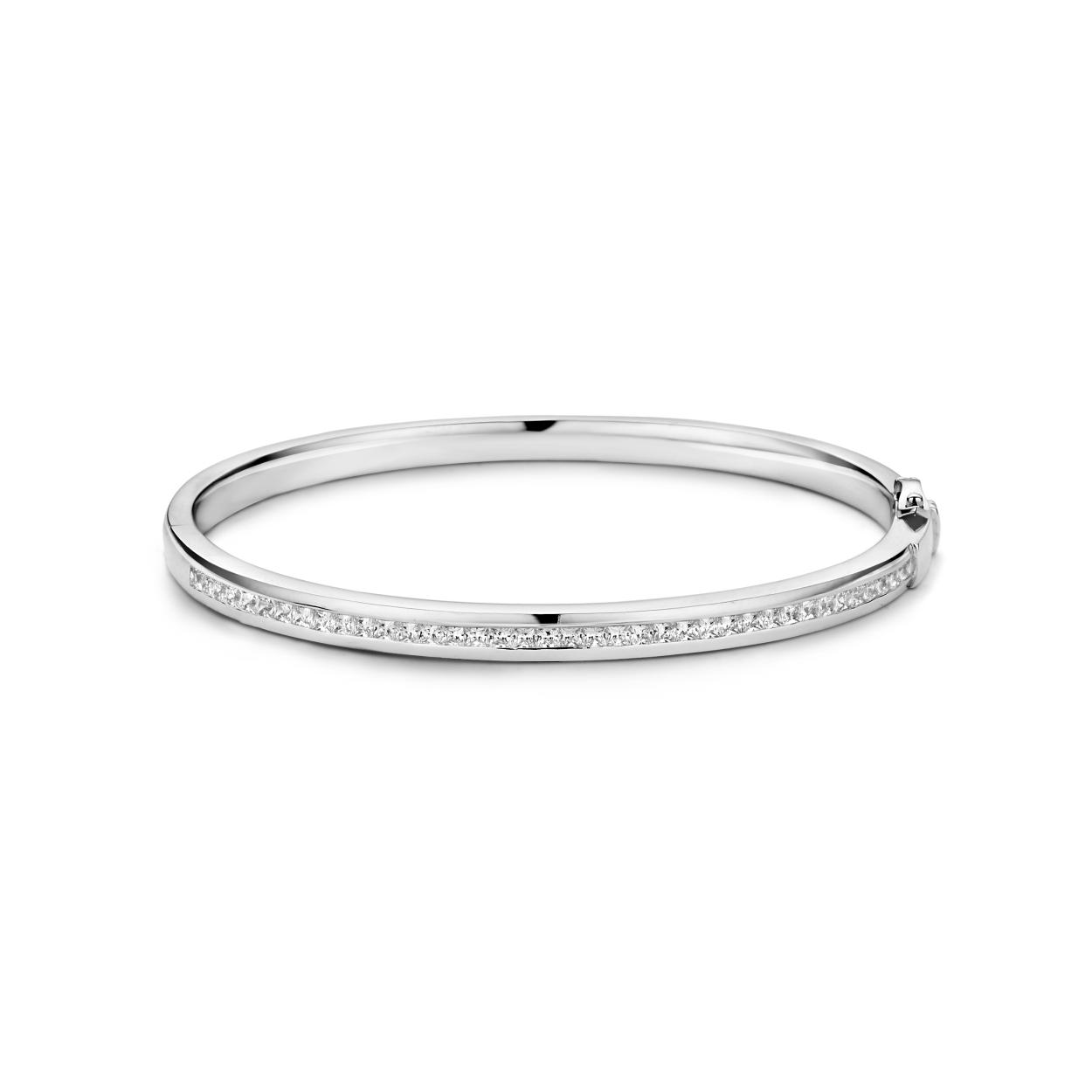 Moments Armband. Moments Jewelry  zijn sieraden waar jouw sieradenkist niet zonder kan. De zilveren sieraden zijn gerhodineerd, of verguld in het ros� of geel goud. Wanneer gezet met stenen, is gebruik gemaakt van briljant geslepen zirconia's.