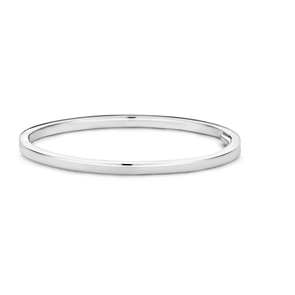 Moments Armband. Moments Jewelry  zijn sieraden waar jouw sieradenkist niet zonder kan. De zilveren sieraden zijn gerhodineerd, of verguld in het rosé of geel goud. Wanneer gezet met stenen, is gebruik gemaakt van briljant geslepen zirconia's.