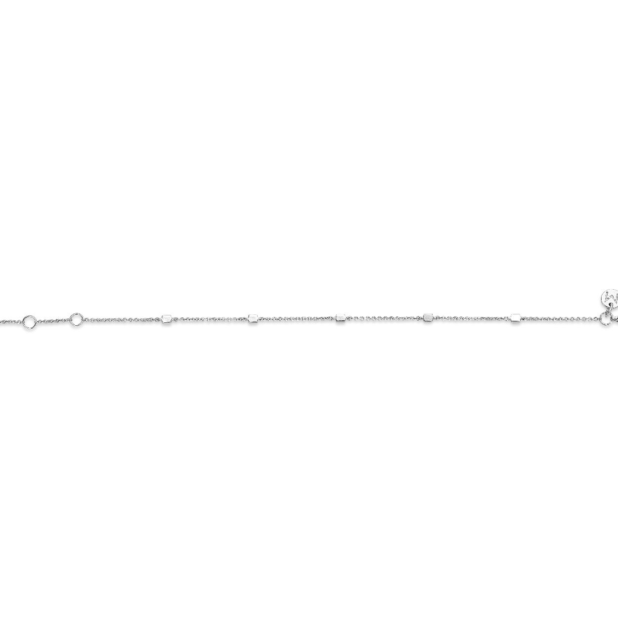 Deze armband is van het merk Moments. Het is een damessieraad gemaakt van zilver. De armband is zilver van kleur.