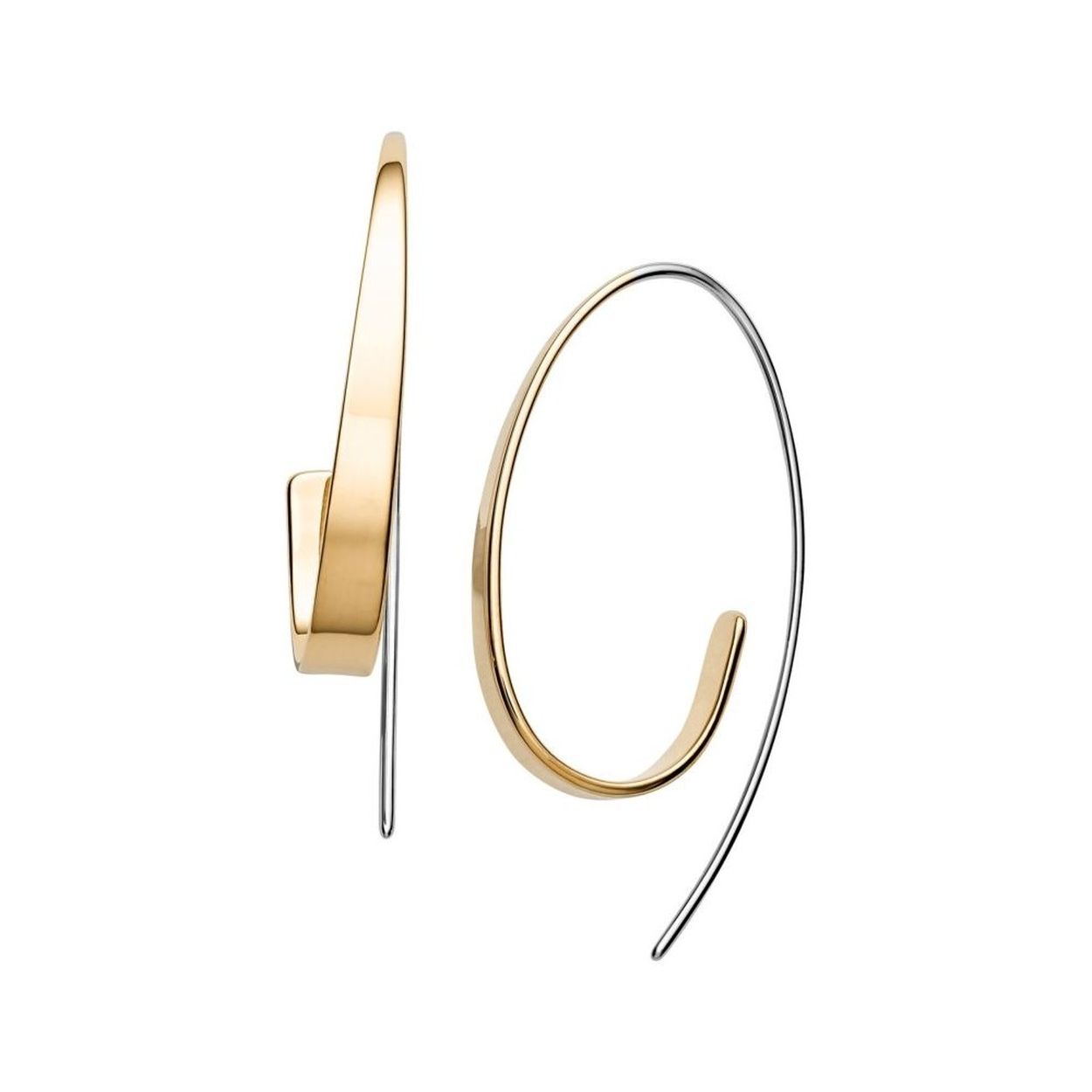 Deze stijlvolle damesoorbellen van Skagen geven elke look een stralende finishing touch. De goudkleurige oorbellen hebben een subtiele kormming en worden gemaakt van roestvrij staal. Je kan de SKJ1217998 oorringen mooi combineren met andere sieraden, maar ook op zichzelf is dit een tijdloos accessoire!
