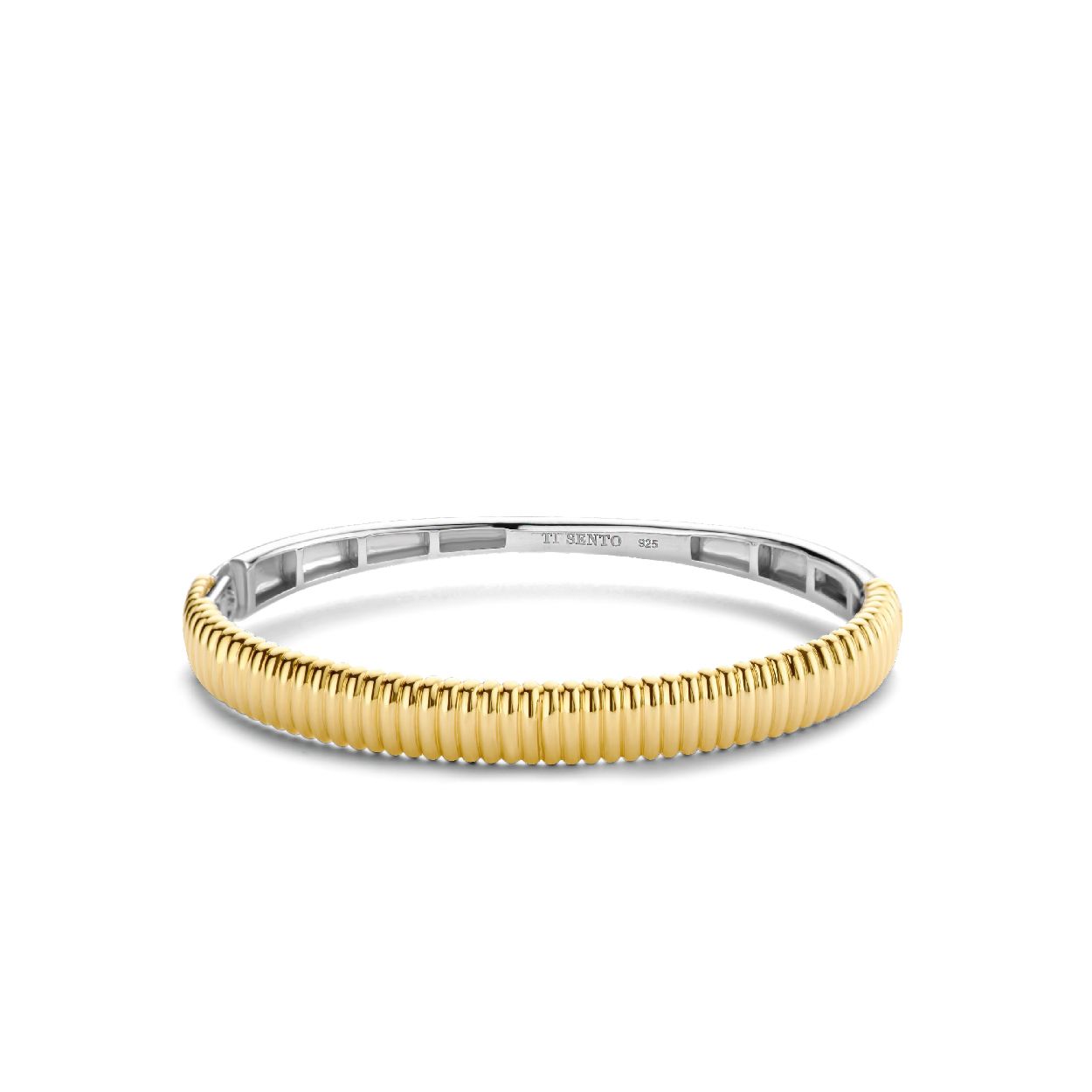 Dit is een Armband van het merk TI SENTO Milano. Dit sieraad heeft de volgende kleur: Zilver geel verguld