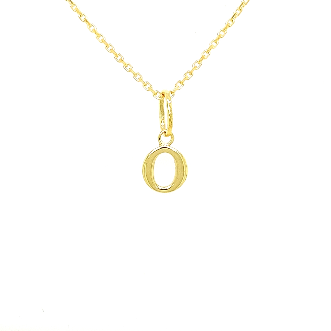 Een letter hanger is onwijs leuk en een absolute must have voor iedere sieraden liefhebber! Het beste wat je dan kan nemen is een écht gouden hanger, zoals deze hanger. Deze letterhanger is volledig glad gepolijst en geschikt voor een kettinkje of een bedelarmband.

Note: het kettinkje hoort niet bij de hanger, deze is enkel gebruikt voor de foto.