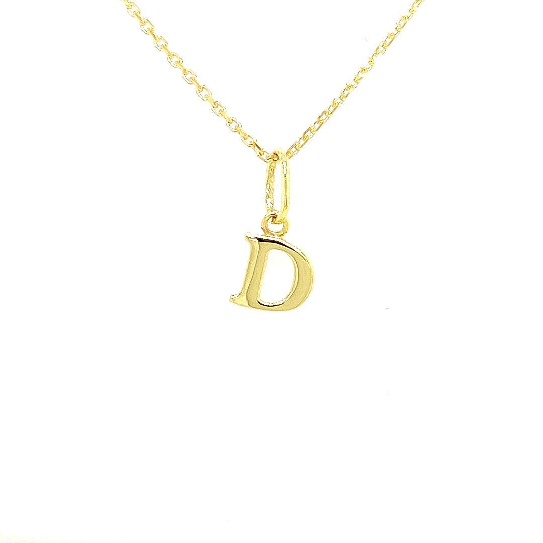 Een letter hanger is onwijs leuk en een absolute must have voor iedere sieraden liefhebber! Het beste wat je dan kan nemen is een écht gouden hanger, zoals deze hanger. Deze letterhanger is volledig glad gepolijst en geschikt voor een kettinkje of een bedelarmband.

Note: het kettinkje hoort niet bij de hanger, deze is enkel gebruikt voor de foto.