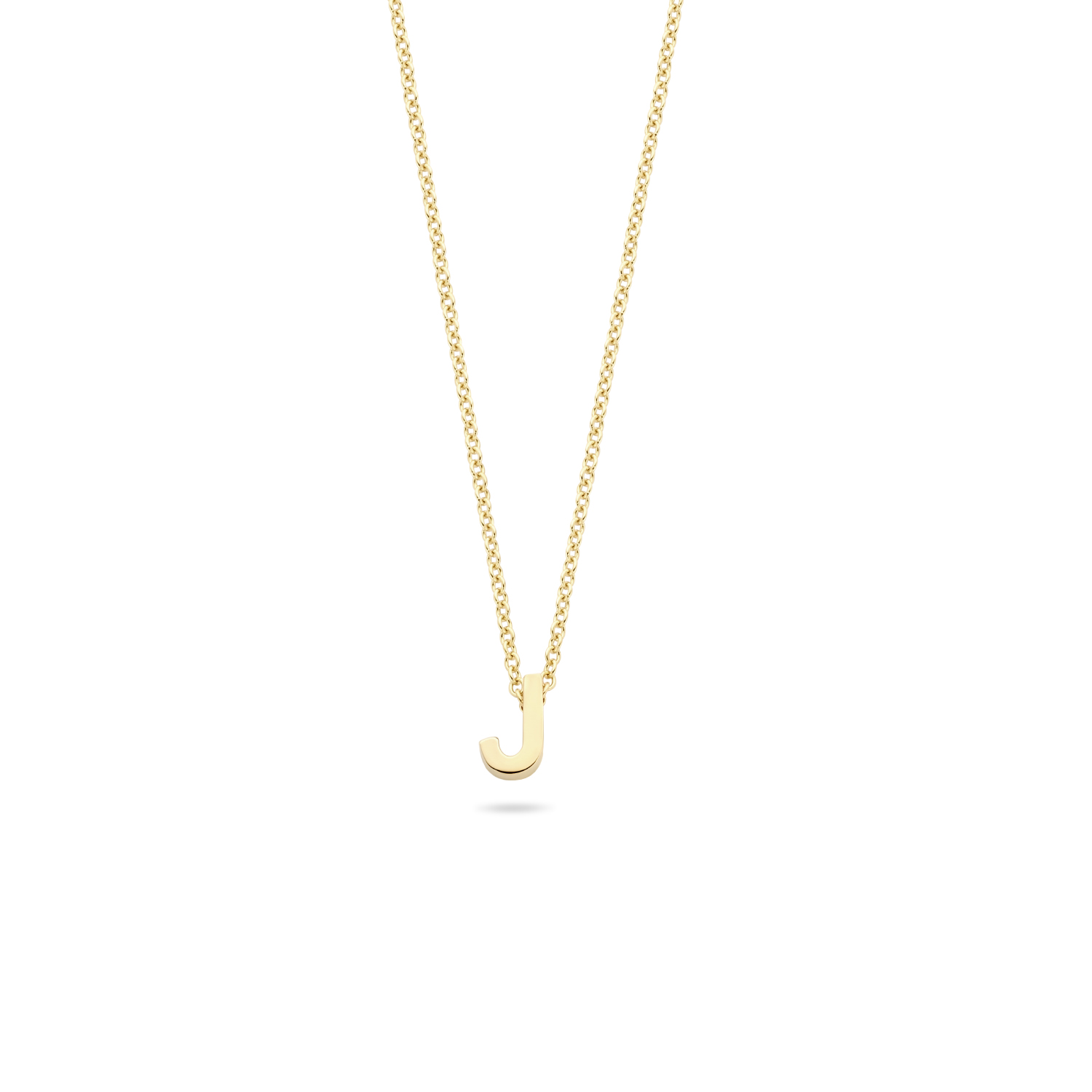 Dit 14k geelgouden collier met letterhanger is een perfecte verwijzing naar de naam van een geliefd persoon en daarmee een fantastisch cadeau. De lengte van het collier is 42 cm en de doorsnede van de hanger is 9 mm. Ook mooi in combinatie met andere sieraden uit onze collectie. 