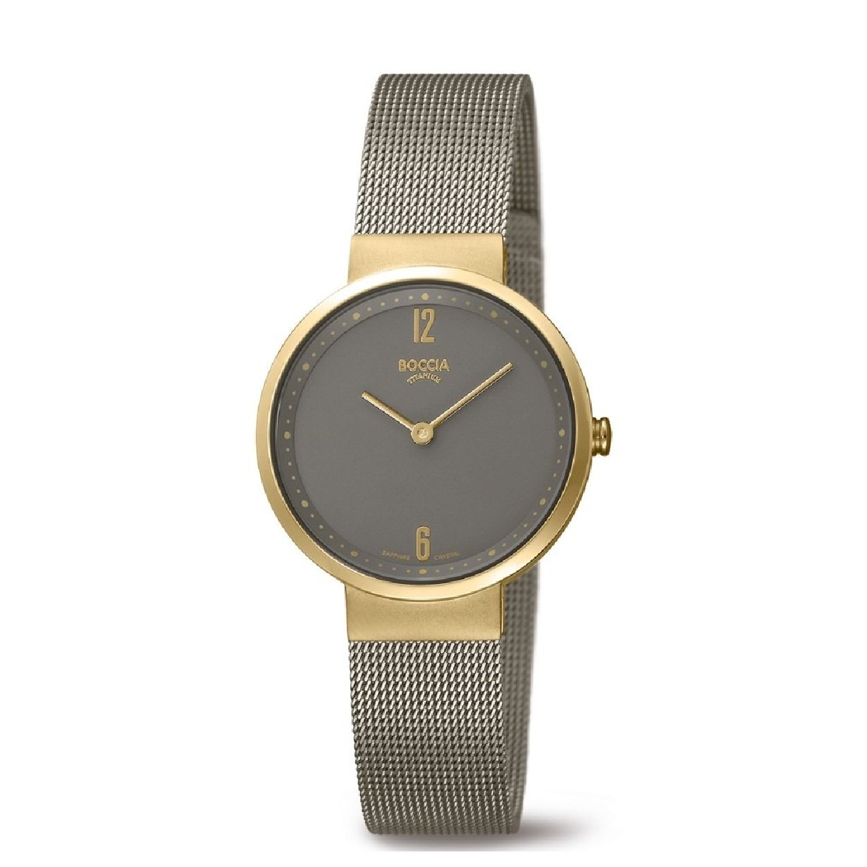 Boccia Titanium 3283-02
Dit Boccia Titanium dameshorloge heeft een goudkleurige titanium kast. Het horloge heeft een kastdiameter van 30mm en krasvast saffierglas. De band van het horloge is van Milanees gevlochten staal en is gemakkelijk op maat te maken d.m.v. een schroevendraaier. Duw het klepje omhoog en plaats de sluiting op de juiste positie. Na het dichtduwen van het klepje is het horloge opnieuw klaar voor gebruik! U kunt dit zo vaak doen als nodig. Of je nu sportief of chique gekleed gaat, dit horloge past bij elke outfit en iedere gelegenheid. 

HET MERK
Boccia Titanium is het titanium merk van Nederland, dat zijn oorsprong in Duitsland vindt en is opgericht in het jaar 1992. Ontwikkeld door internationale ontwerpers. Alle titanium componenten van de BOCCIA TITANIUM collectie zijn gemaakt van 99,7% puur titanium; het specifieke materiaal. Alle titanium componenten van de BOCCIA TITANIUM collectie zijn gemaakt van 99,7% puur titanium; het specifieke materiaal. 

SPECIFICATIES
- Krasvast saffierglas
- Ronde goudkleurige titanium horlogekast, 30mm
- Milanees gevlochten stalen horlogeband
- Grijze wijzerplaat
- 5 ATM (Regen- & spatwaterdicht)

INKORTEN BAND
De band van het horloge is gemakkelijk op maat te maken d.m.v. een schroevendraaier. Duw het klepje omhoog en plaats de sluiting op de juiste positie. Na het dichtduwen van het klepje is het horloge opnieuw klaar voor gebruik! U kunt dit zo vaak doen als nodig.