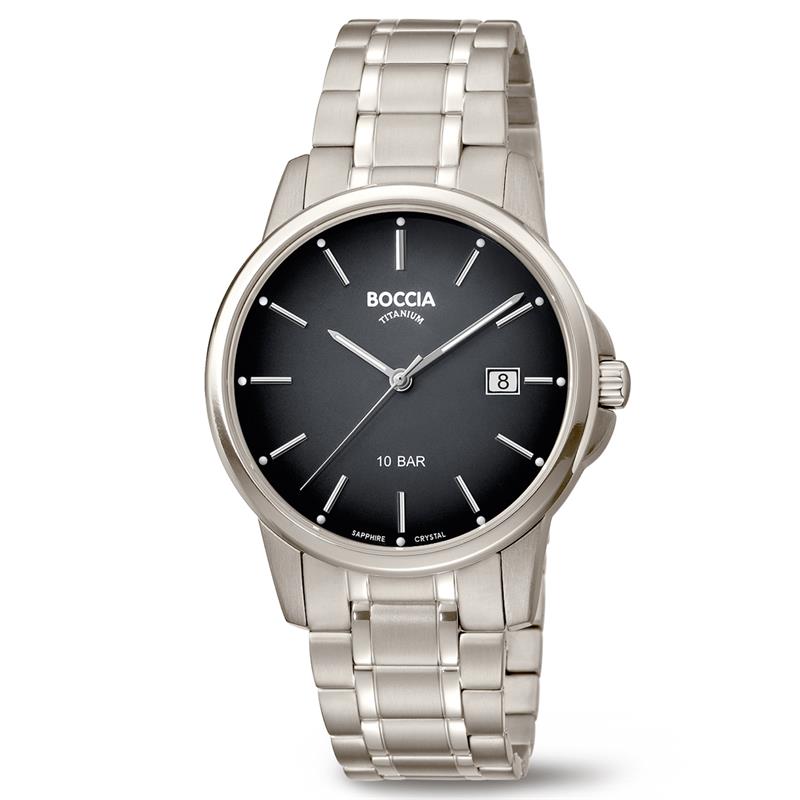 Boccia Titanium 3633-07
Dit herenhorloge van Boccia Titanium heeft een nette uitstraling. De zilverkleurige titanium horlogekast zorgt voor een stijlvolle look en de grijze wijzerplaat maakt het horloge klassiek. Het horloge heeft een ronde kast met een diameter van 40mm, een datum, een saffierglas, en is 10ATM. Combineer dit prachtige exemplaar met de andere sieraden van Boccia Titanium voor een complete look. Aan de titanium kast zit een titanium band. 

HET MERK
Boccia Titanium is het titanium merk van Nederland, dat zijn oorsprong in Duitsland vindt en is opgericht in het jaar 1992. Ontwikkeld door internationale ontwerpers. Alle titanium componenten van de BOCCIA TITANIUM collectie zijn gemaakt van 99,7% puur titanium; het bijzondere materiaal. Het is licht in gewicht, neemt de temperatuur van de huid aan en is zeer huidvriendelijk. Bovendien is het corrosie- en temperatuurbestendig.

SPECIFICATIES
- Saffierglas
- Ronde titanium horlogekast, Ø 40mm
- Titanium band
- Groene wijzerplaat
- 10ATM (Regen- & spatwaterdicht)
