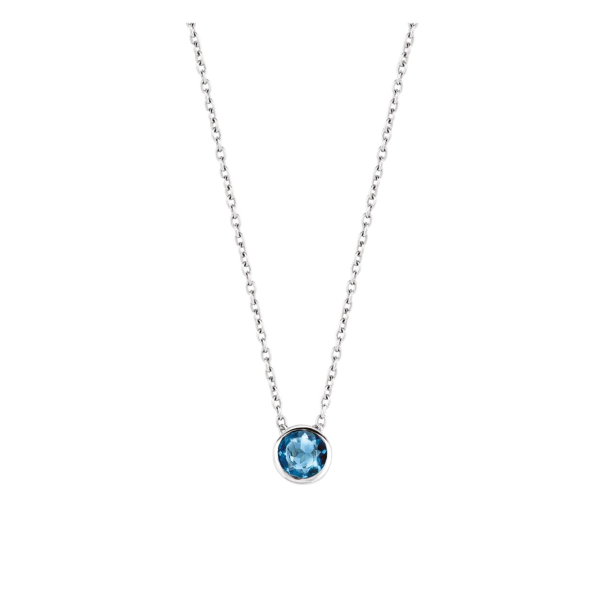 Deze zilveren TI SENTO - Milano�ketting 3845DB/42 met haar donkerblauwe ronde steen is een sierlijke schoonheid. Oceaanblauwe tinten bungelen aan je nek. Een tijdloze eyecatcher.