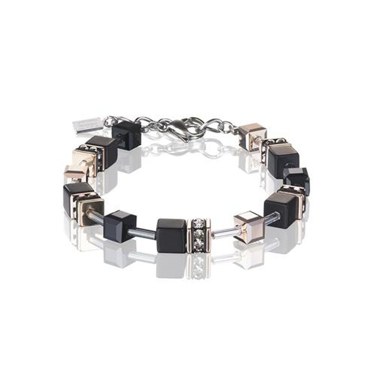 Met de rijkdom aan kleur van echte stenen. De beroemde GeoCUBE® klassieker van COEUR DE LION. Exclusieve armband met fijne onyx.

