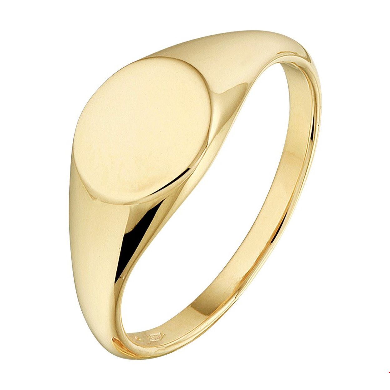 14k Geelgouden graveerring met een afmeting van 8x9.5mm. De ring geeft je look direct een chique uitstraling.