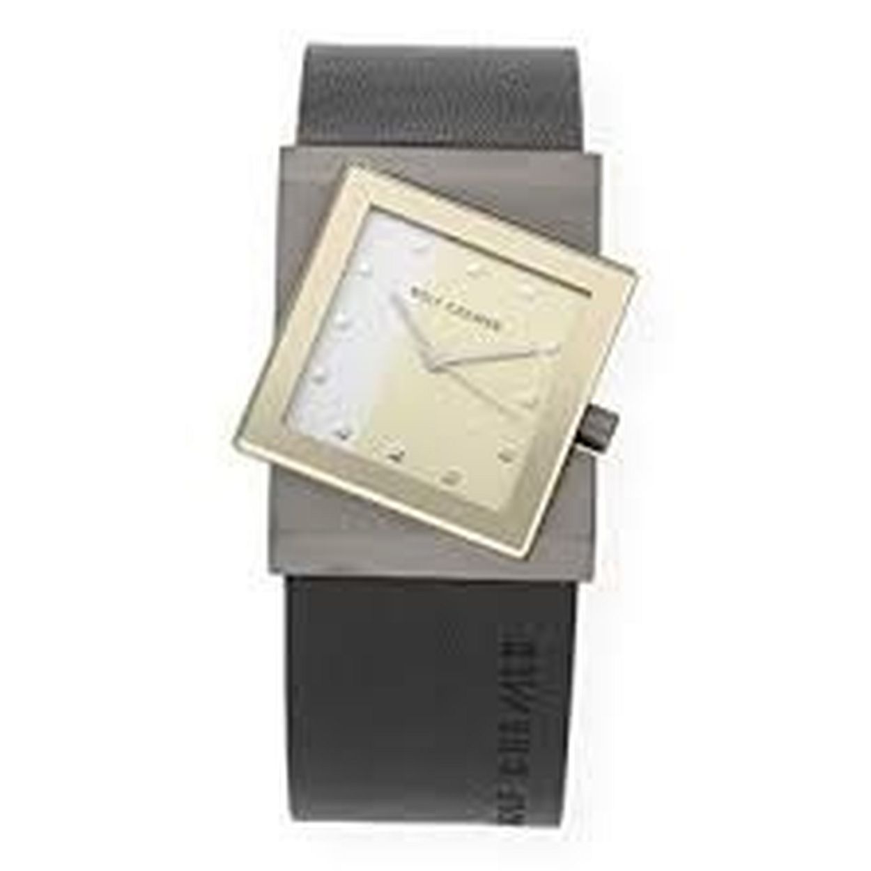 De horloges van de bekende Duitse ontwerper ROLF CREMER ziet u steeds vaker in de etalages. Door onderscheidende modellen en kleurgebruik is het een gewaardeerd mode accessoire geworden. Gekenmerkt door een flashy design, eenvoud, elegantie en kleur. Het merk bestaat sinds 1989.