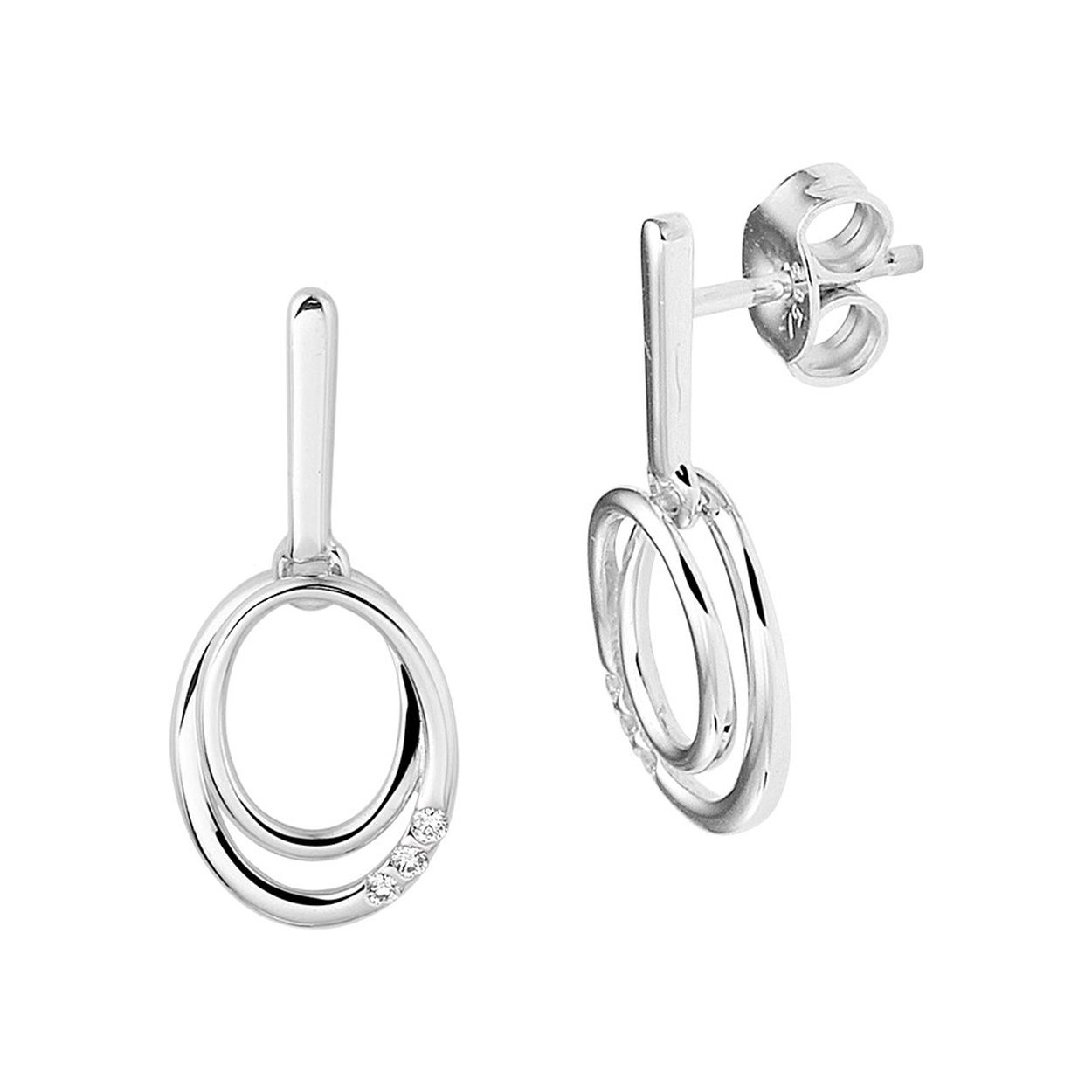 14k Witgouden oorhangers uitgevoerd met een schitterende diamant rij. De oorhangers hebben een totale hoogte van 2cm en een breedte van 9mm. Tevens leverbaar bijpassende hanger en ring.