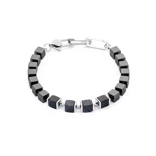 Dit is een armband van het merk Coeur de Lion.