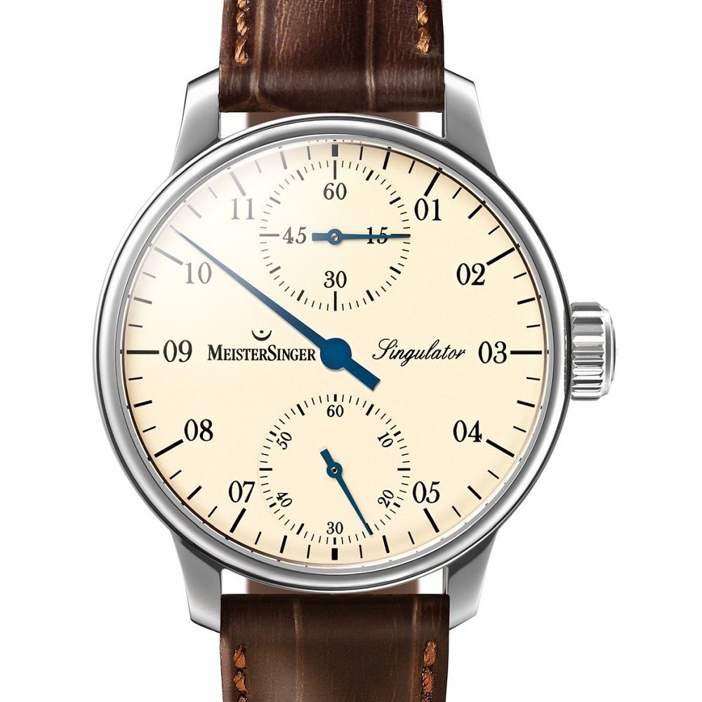 Vrij zeldzame uitvoering van Meistersinger in regulateur aanduiding. Het basisuurwerk van Unitas is handmatig gemodificeerd en verbeterd. Hierdoor ontstaat er een nieuw type aanduiding waarbij de uren,minuten en secondes apart op de wijzerplaat worden weergegeven.