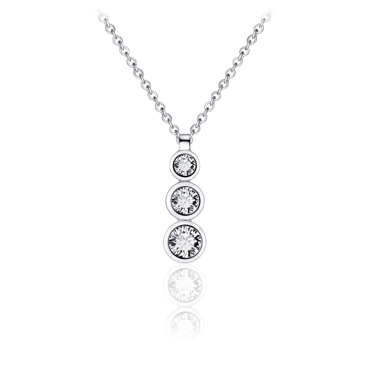 Zilveren hanger met drie zirkonia's, gezet in een ronde zetkast, inclusief collier. Het collier is 42cm met een extensie van 5cm.