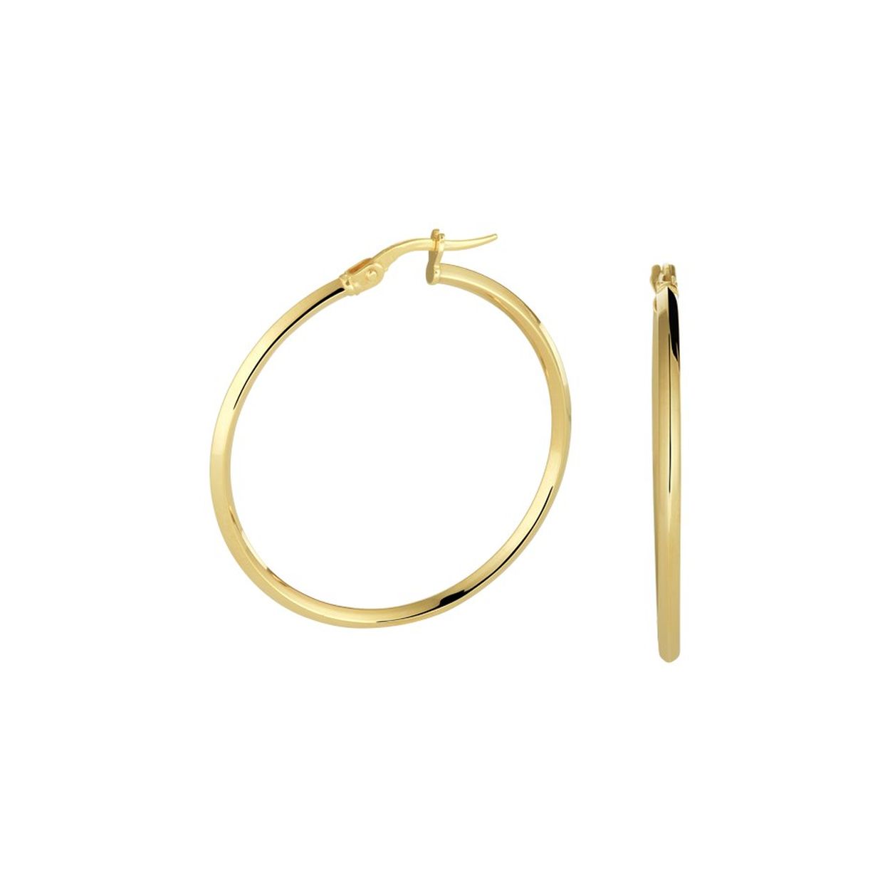 14k Geelgouden oorringen met daarin een kern van 925 zilver. De oorringen hebben een breedte van 2mm.