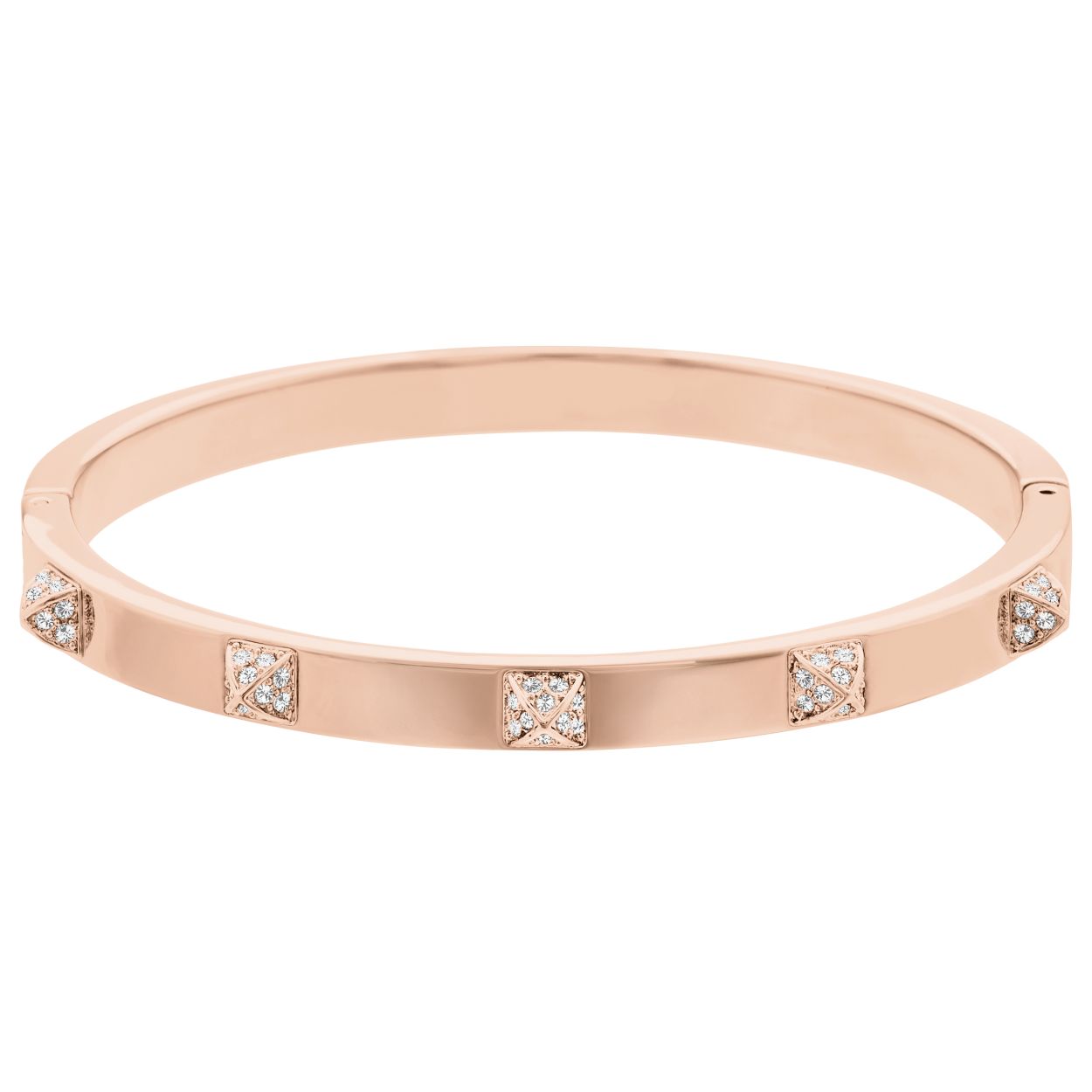 Perfect voor modeliefhebbers! Deze rosegouden PVD-armband is een eerbetoon aan de trends van dunne bangles en spikes. Het design is verfraaid met heldere kristallen pavé en makkelijk te combineren met andere bangles of armbanden om een trendy gestapelde look te creëren.

