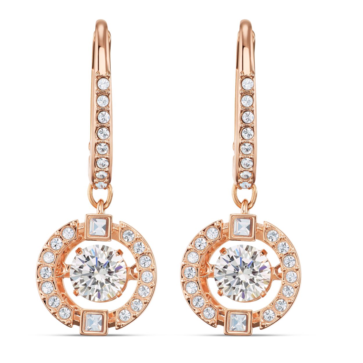 Deze steekoorbellen uit de Sparkling Dance-collectie van Swarovski zijn simpelweg prachtig. Het centrale dansende kristal lijkt te zweven in zijn zetting met roségoudkleurige toplaag, die is verfraaid met glinsterend pavé. Deze oorbellen zijn prachtig om cadeau te geven voor speciale momenten en creëren een verbluffende caleidoscoop van reflecties wanneer het licht erop valt.

Artikelnr.: 5504753
Collectie:  Swarovski Sparkling Dance
Kleur:  Wit
Lengte: 2.6 cm
Breedte: 1 cm
Materiaal:  Kristallen, Roségoudkleurige toplaag
