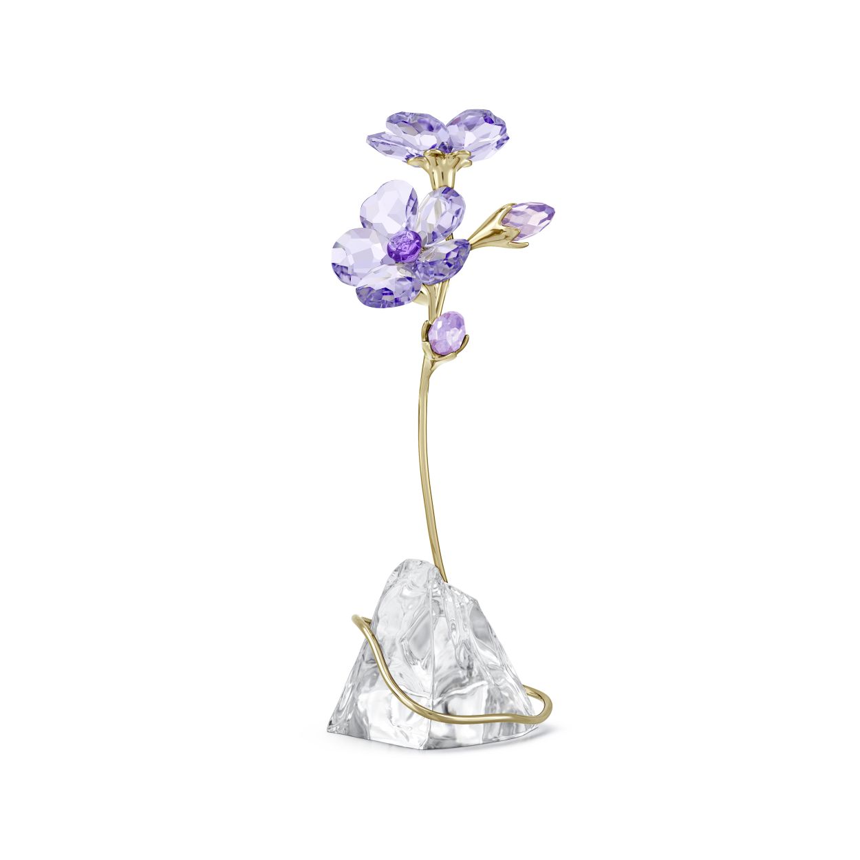 De Ooievaarsbek is een geliefde bloem vanwege de vele prachtige bloemen die glinsteren in de wind. Deze schitterende ode legt de iconische bloem vast met 328 facetten, waaronder felblauwe en paarse bloemblaadjes met een betoverend Shimmer-effect. Het ontwerp wordt helemaal afgemaakt met een champagnegoudkleurige metalen steel die zich elegant rond een natuurlijke, ongefacetteerde kristallen voet wikkelt. Plaats dit speelse tafereel ergens in huis om uw interieur het hele jaar door wat meer kleur te geven. Decoratief voorwerp. Geen speelgoed. Niet geschikt voor kinderen onder de 15 jaar.