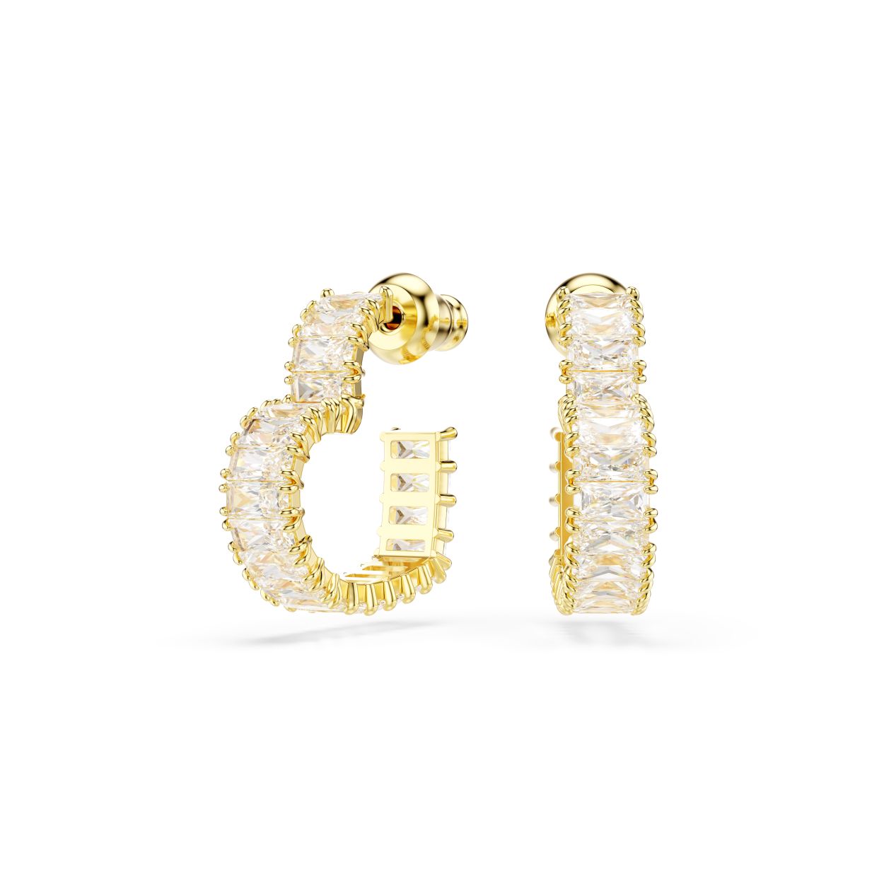 Word verliefd op deze romantische hartvormige oorstekers. In het ontwerp met goudkleurige toplaag prijkt een rij heldere Swarovski Zirkonia in Baguette-slijpvorm. Een moderne en briljante versie van de klassieke oorring.