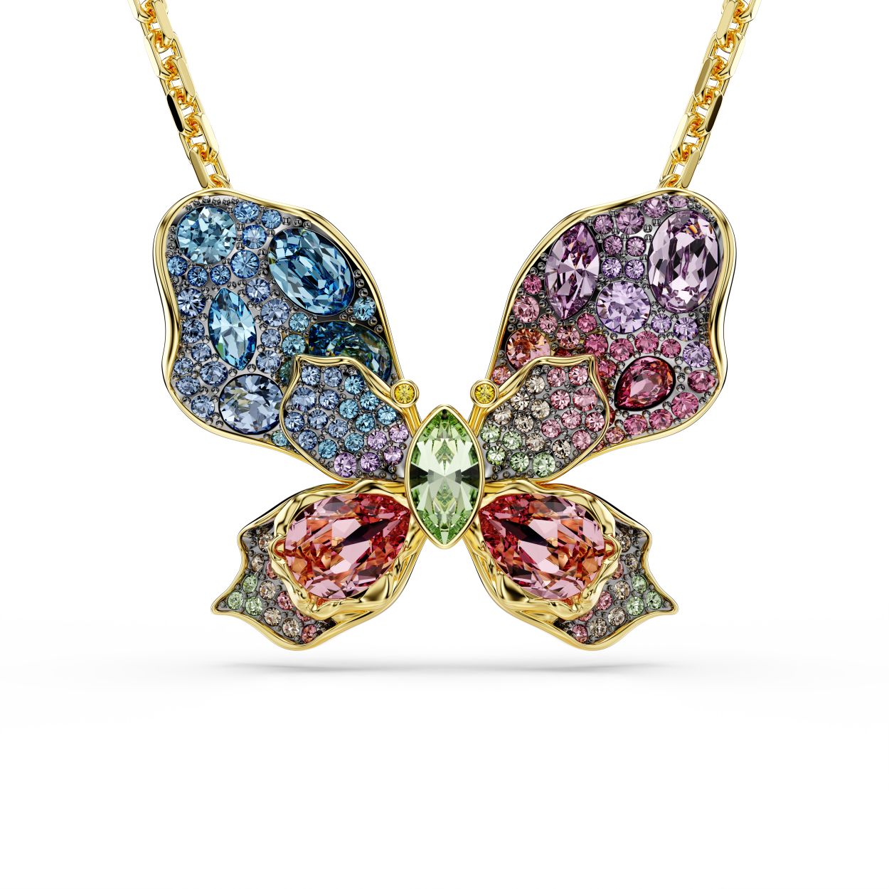 Wek de vreugde in uw stijl op met deze prachtige vlindersieraden. Het ontwerp kan als hanger of broche gedragen worden aan een delicate ketting en heeft een centraal motief dat versierd is met kristallen van verschillende vormen en kleuren. Al Swarovski's beste savoir-faire komt tot leven in deze verbazingwekkende creatie, inclusief pavé-, Pointiage- en chatonnagetechnieken, wat resulteert in een echt emblematisch sieraad uit de wonderbaarlijke Idyllia-tuin. Geef het cadeau aan iemand van wie u houdt voor een speciale gelegenheid en laat hun dromen tot bloei komen.