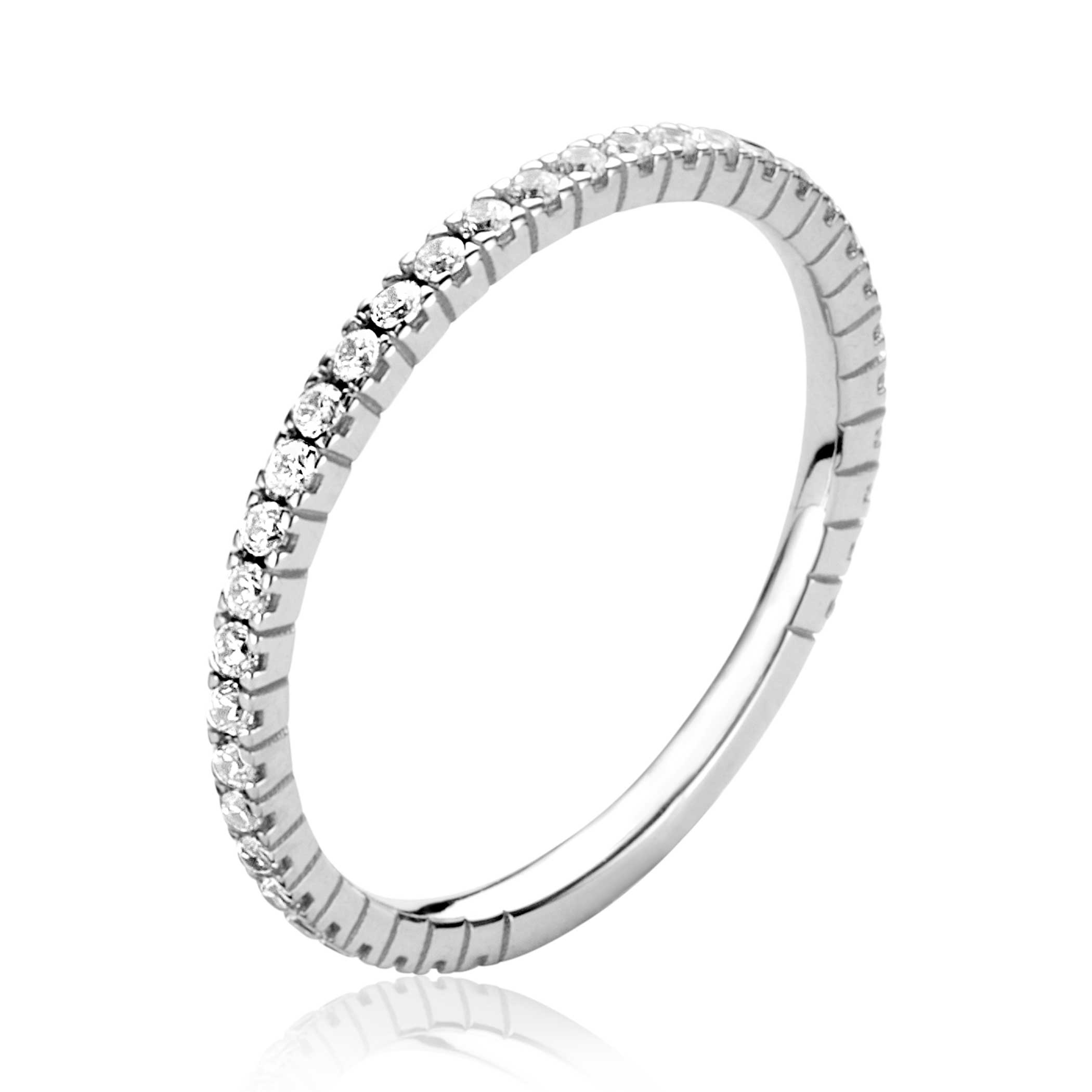 Dit is een ring van het merk Zinzi. De ring is wit van kleur en gemaakt van goud.