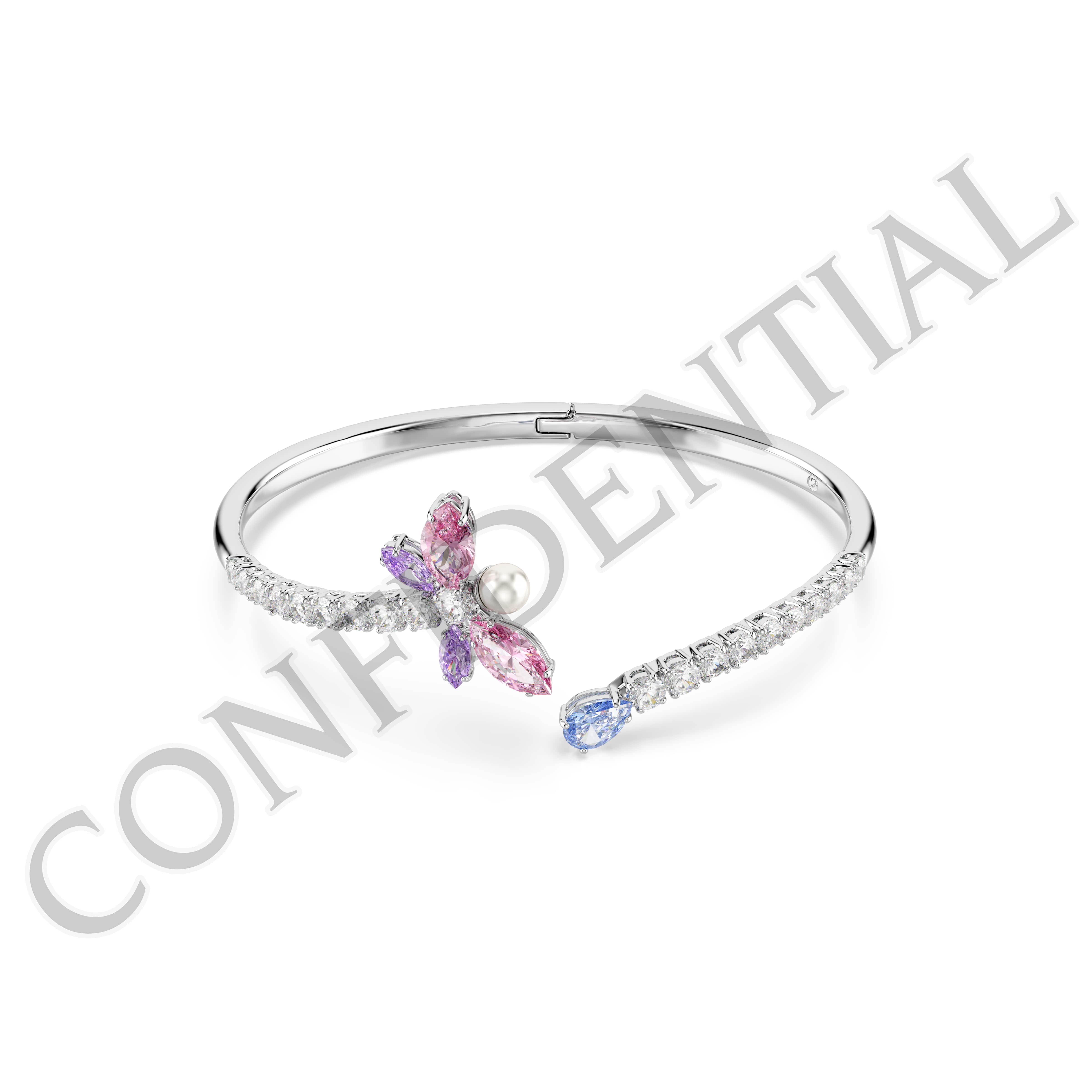 Voeg wat speelse passie toe aan uw stijl met deze glinsterende hartvormige hanger. Het motief met rhodium toplaag hangt aan een delicate ketting, is versierd met heldere Swarovski Zirkonia en wordt doorboord door Cupido&rsquo;s pijl met goudkleurige toplaag. Combineer het met de bijpassende oorknoppen voor een vleugje romantiek.