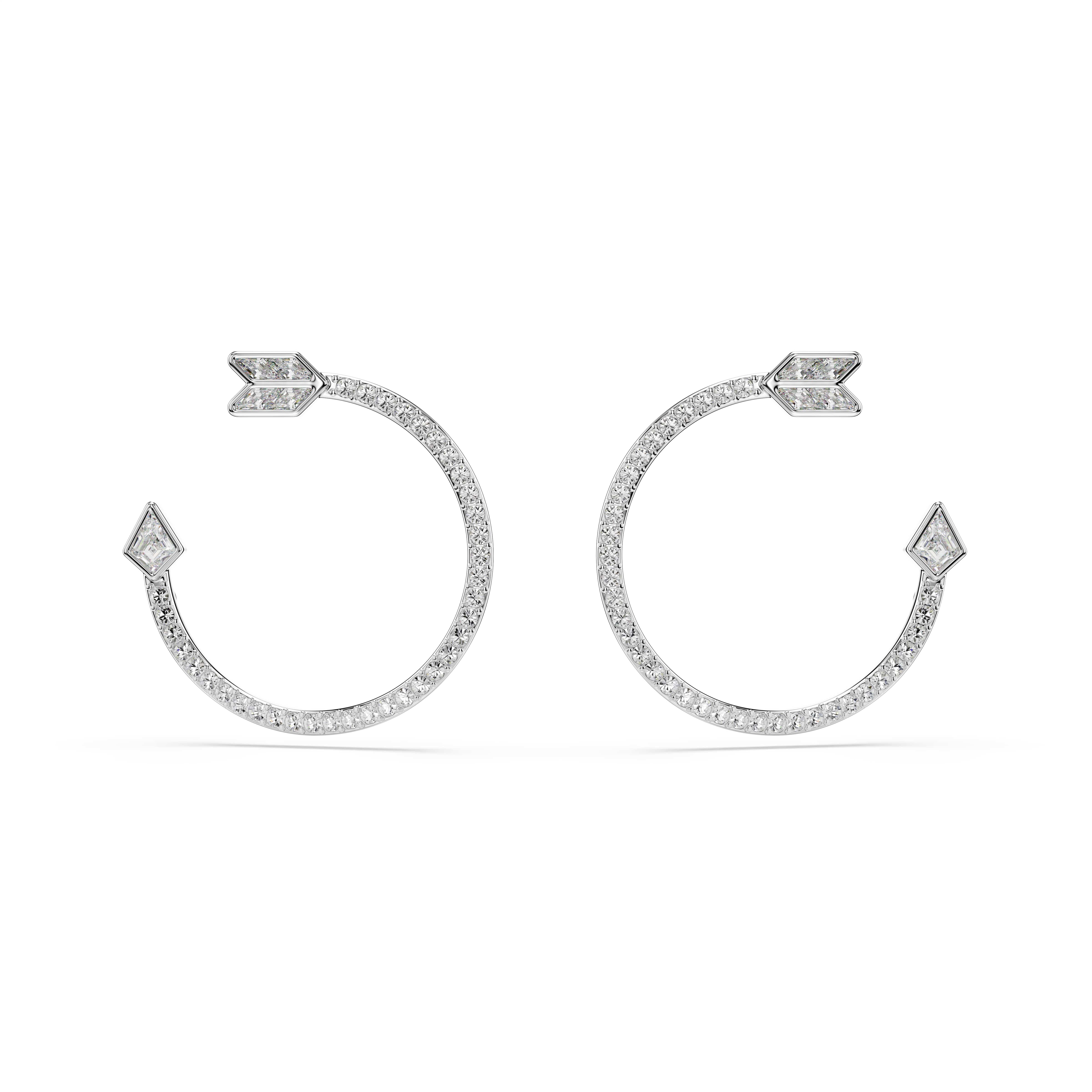 Deze Idyllia-oorbellen transformeren de klassieke oorringstijl in een paar Cupido&rsquo;s pijlen en combineren een strakke rhodium toplaag met een verscheidenheid aan heldere kristalslijpvormen. Draag ze als een twist op romantische styling en combineer ze met de andere pijl-vormige sieraden uit ons Swarovski-assortiment.

Artikelnr.: 5741522
Collectie:  Idyllia
Formaat: 2.4 x 0.2 x 2.4 cm
Materiaal:  Kristallen, Rodium-verguld, Cubic zirconia
Kleur:  Wit
Gewicht (individueel product):  1.6 g