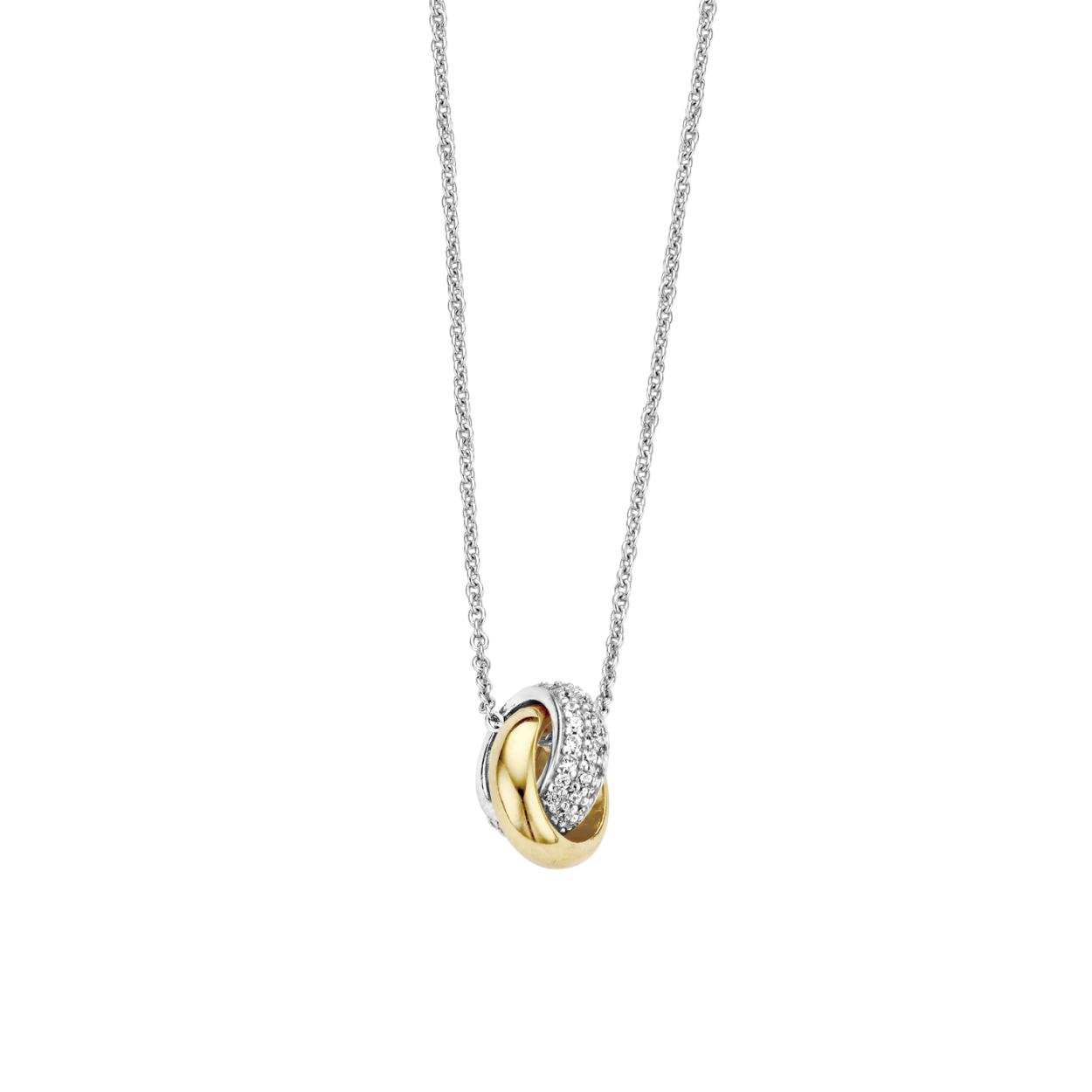Moments Jewelry  zijn sieraden waar jouw sieradenkist niet zonder kan. De zilveren sieraden zijn gerhodineerd, of verguld in het ros� of geel goud. Wanneer gezet met stenen, is gebruik gemaakt van briljant geslepen zirconia's.