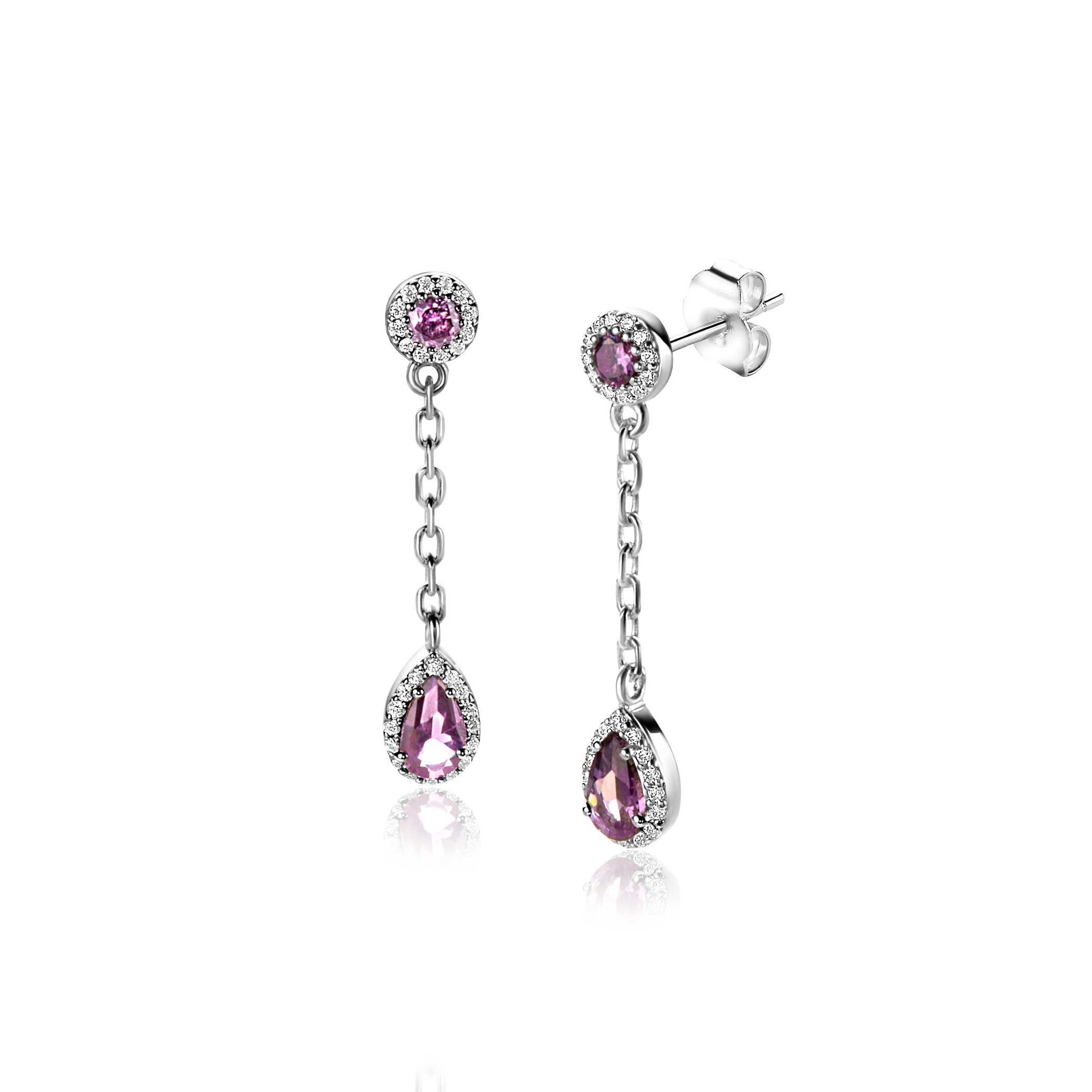 ZINZI zilveren oorsieraden met een hangend schakelkettinkje bezet met een druppelvormige paarse kleursteen. Deze oorstekers zijn 25mm lang. De druppelvormige hanger is rondom sierlijk bezet met witte zirconia's. Het kettinkje is aan de stekers verbonden met een luxe oog, dat bezet is met een ronde paarse kleursteen en rondom bezet met witte zirconia's. Deze prachtige oorstekers schitteren in ieder oor! Vervaardigd van eerste gehalte zilver (925) en extra gerodineerd.