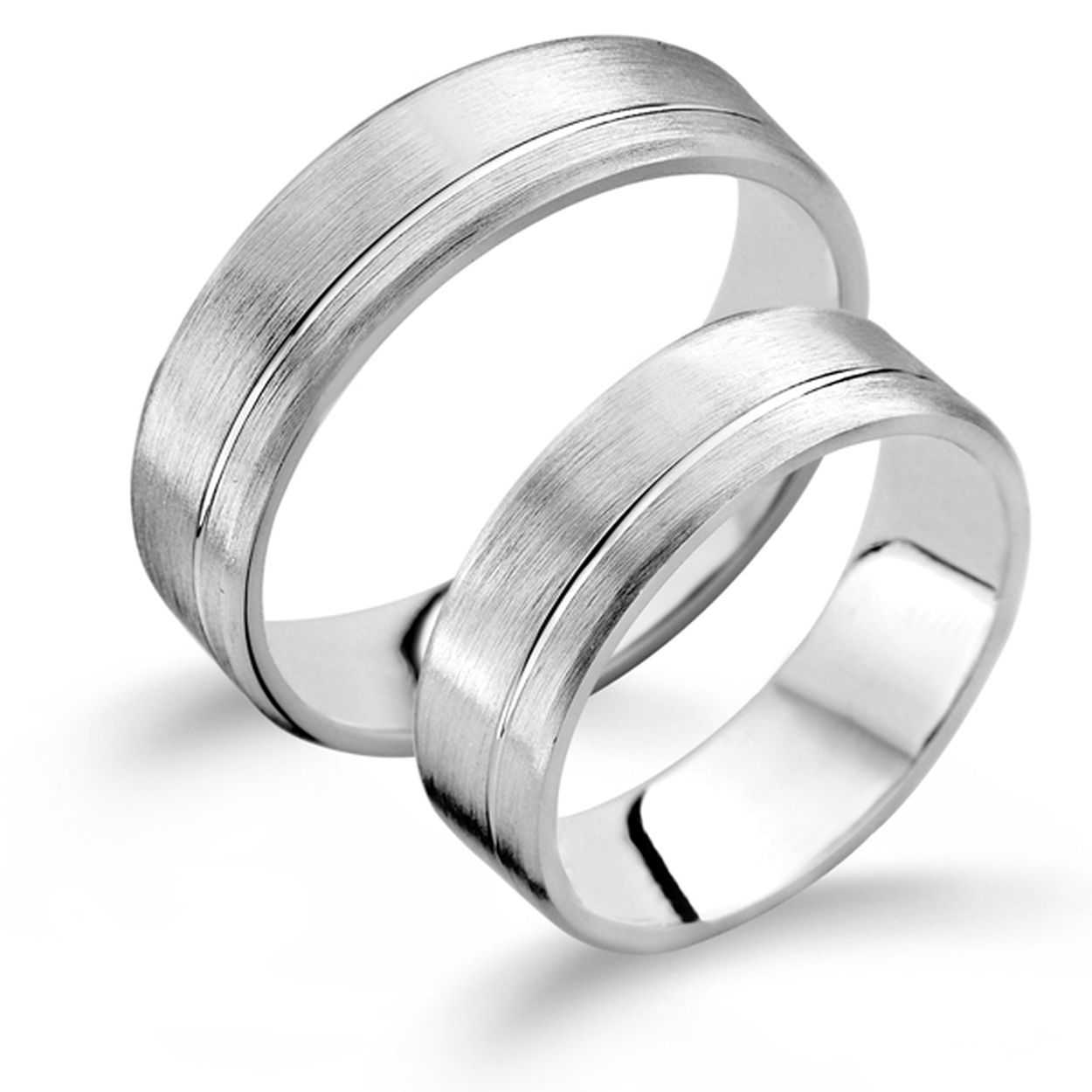 De ringen zijn 49,50 per stuk en in alle maten leverbaar.
