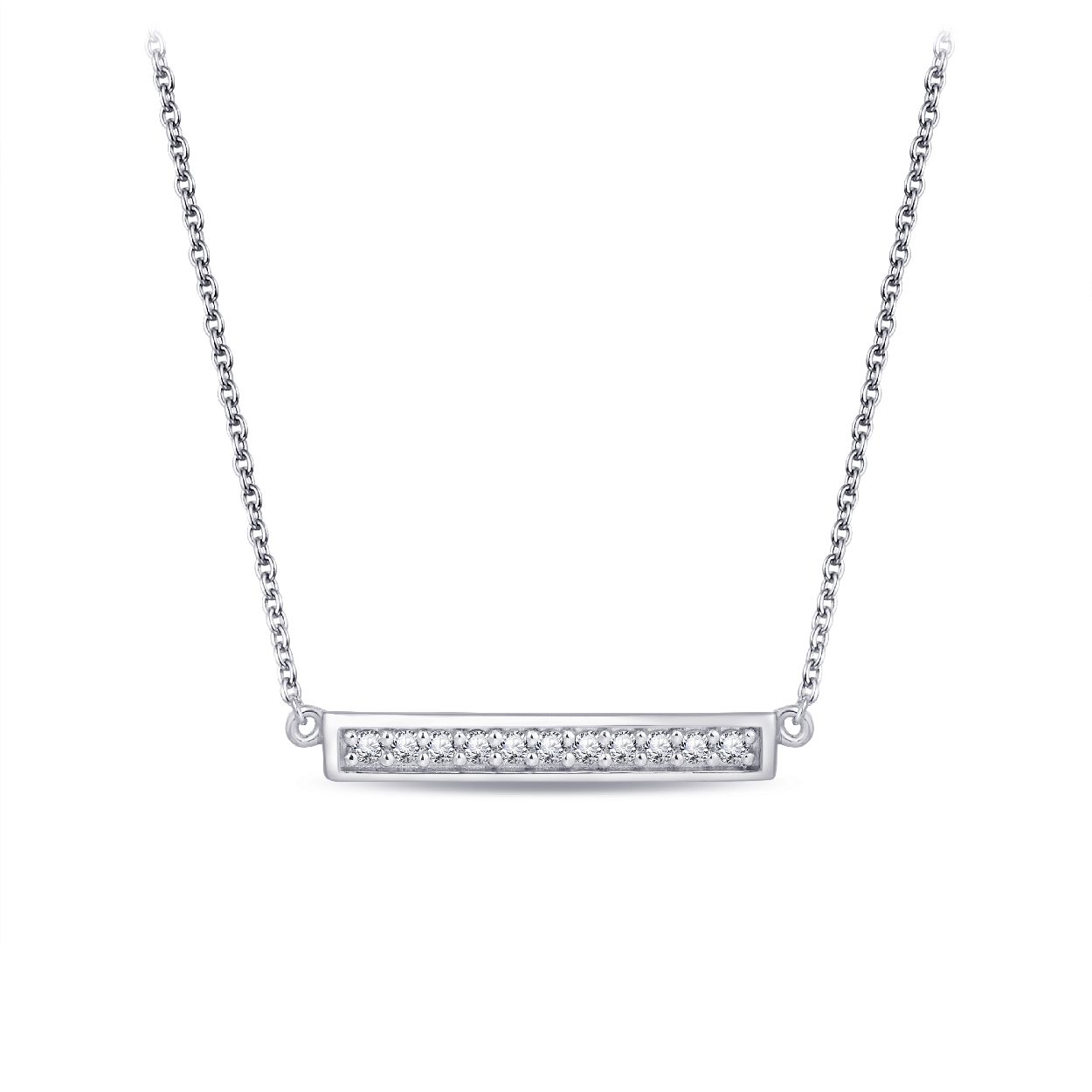 Schitterende zilveren anker collier met in het midden een horizontaal plaatje gezet met elf diamant geslepen zirkonia in pavezetting.  Het anker collier is te dragen vanaf een lengte van 42 cm, maar gemakkelijk te verstellen tot 47 cm.

Leuk om te combineren met de bijpassende 
ring R043, R066, R400 en/of 
armband SB01, SB05 en/of
oorringen KC1003, KC1004